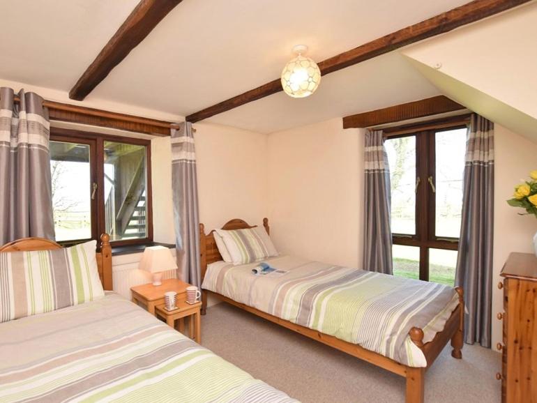 Fentrigan Manor Farm & Holiday Cottages