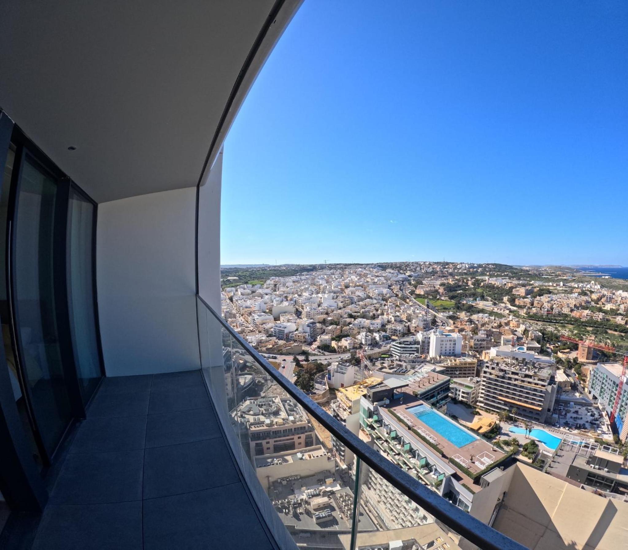 Mercury Tower Suites with pool access