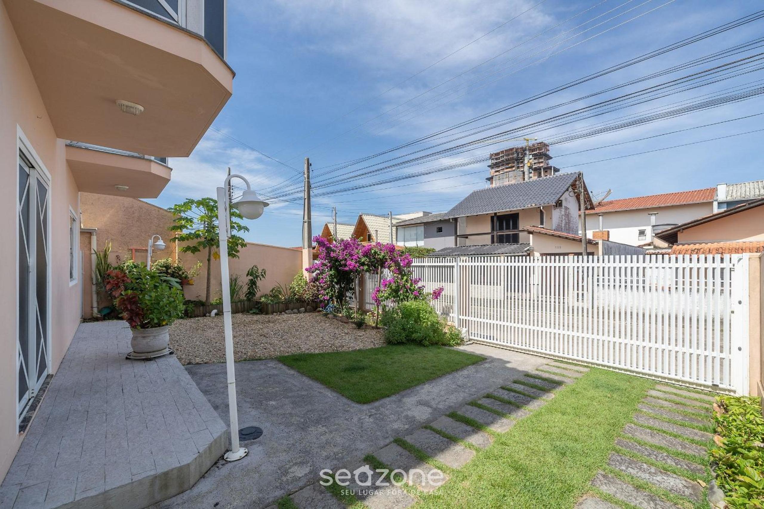 5BR Home w/ Pool in Penha Center BSL190