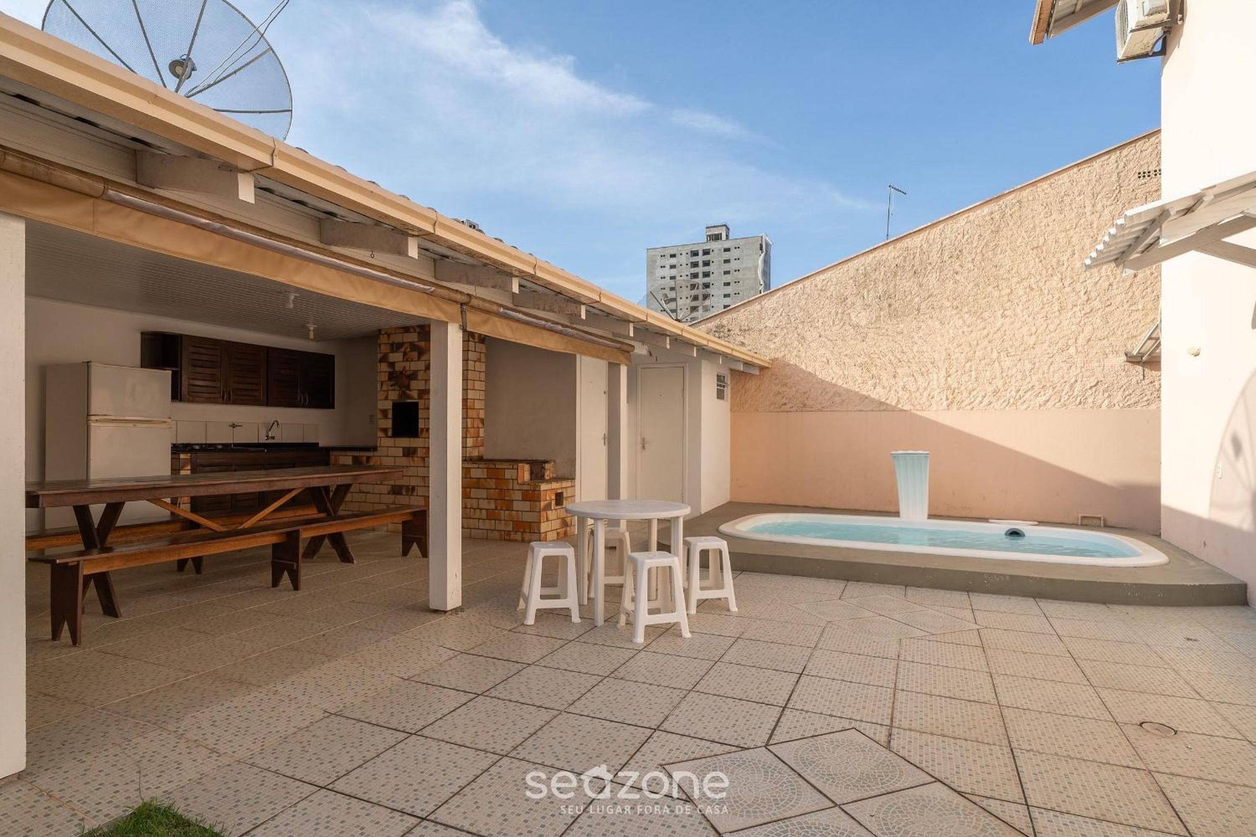 5BR Home w/ Pool in Penha Center BSL190