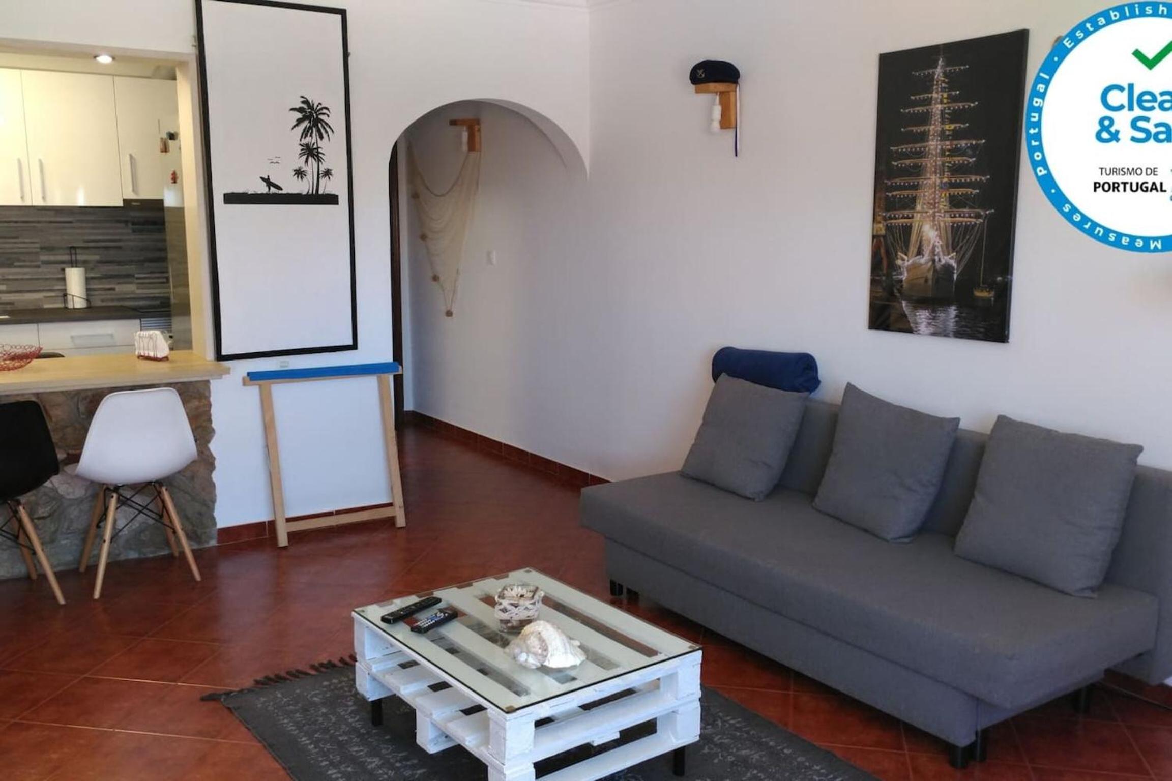 Charming Apartment in Ericeira 68 m² with Fireplace view 2