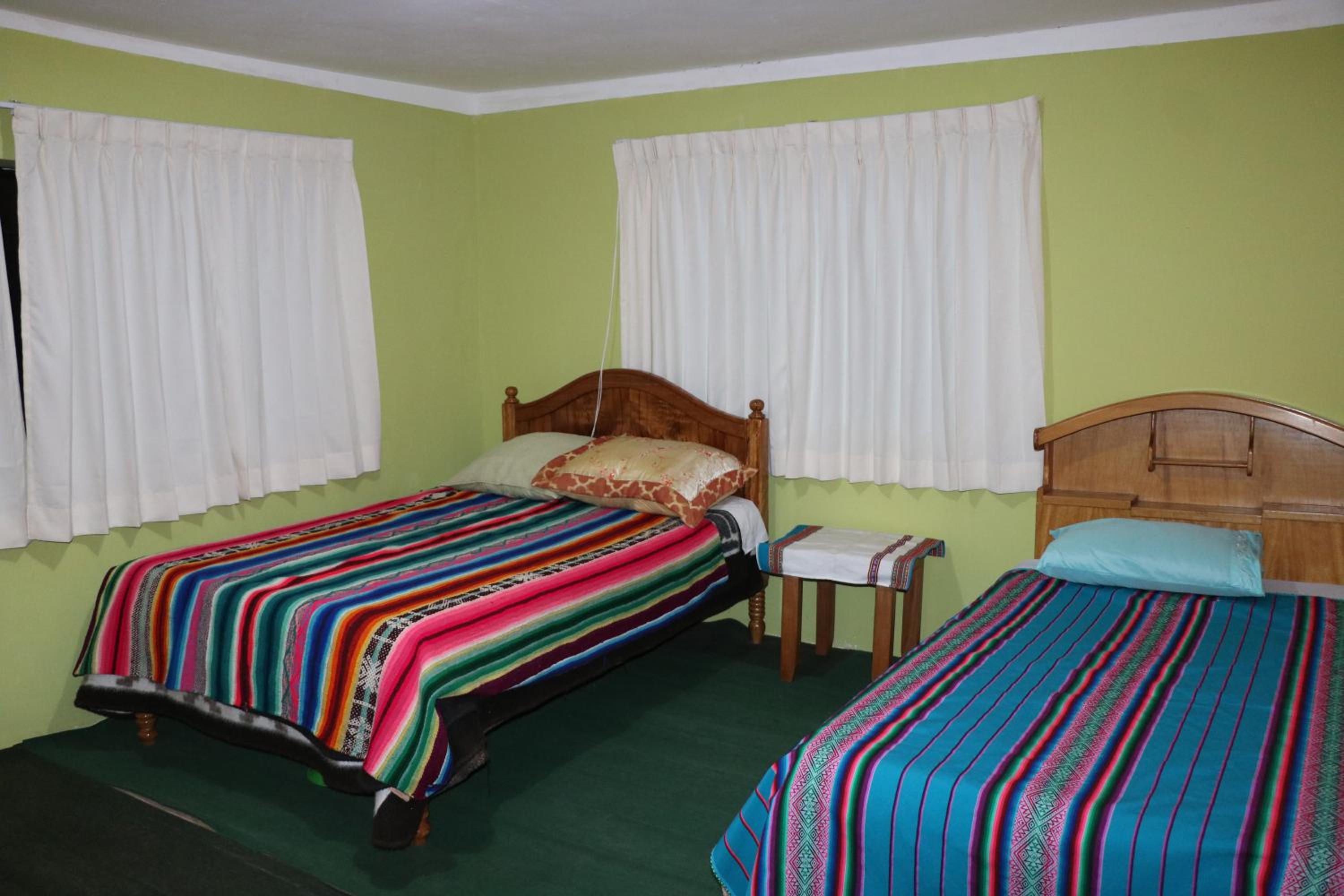 SUNSET Lodge Amantani