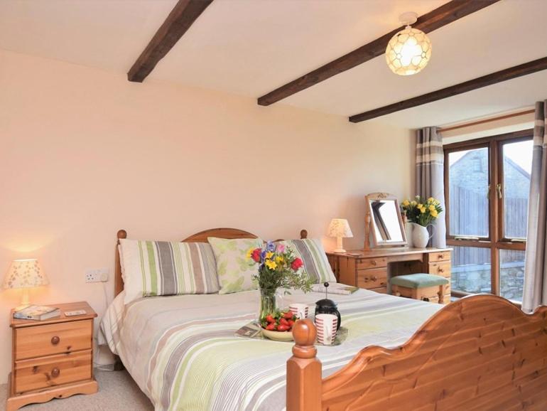 Fentrigan Manor Farm & Holiday Cottages