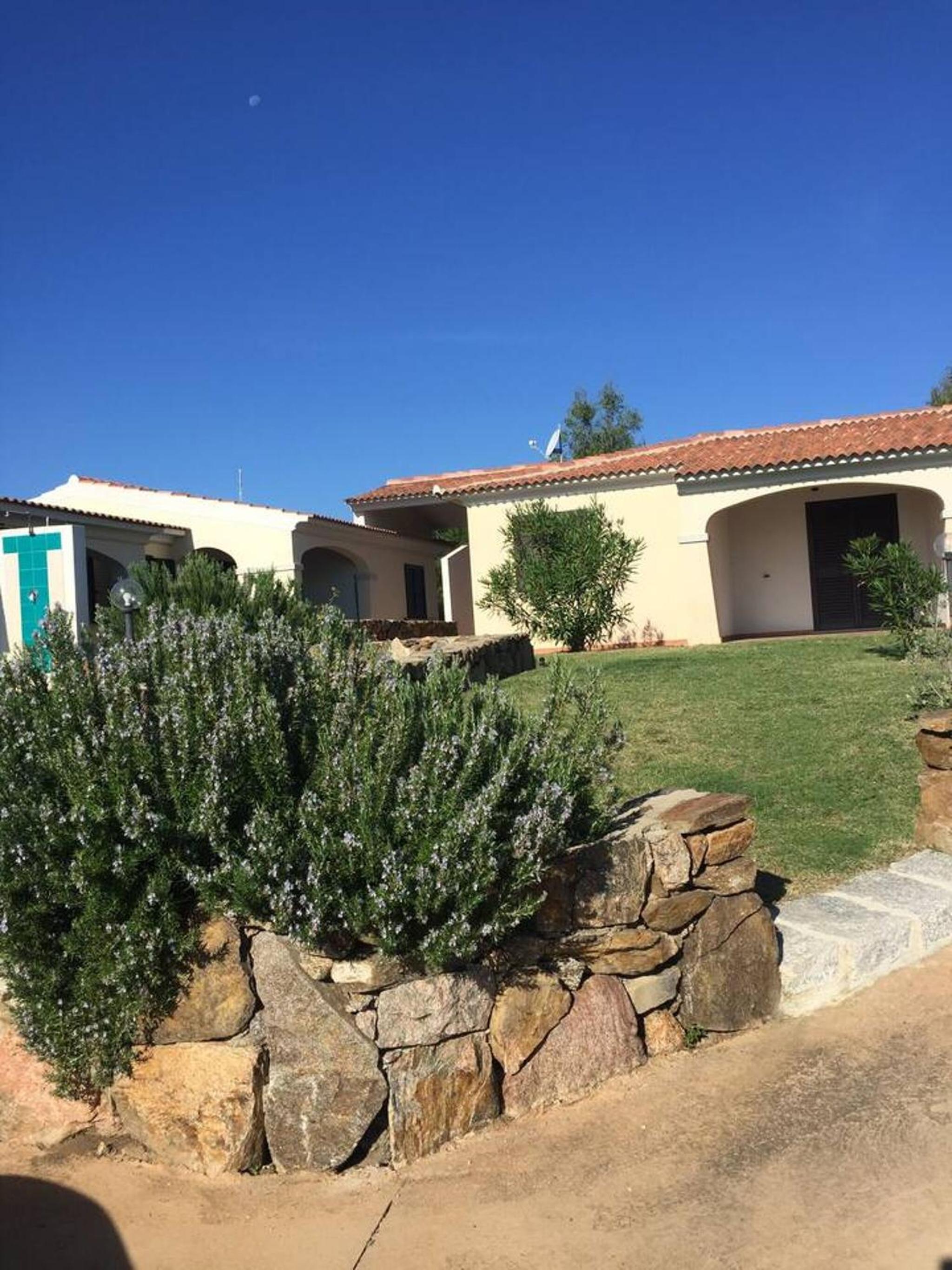 Cozy house in Tanaunella Budoni + close to the beaches view 2