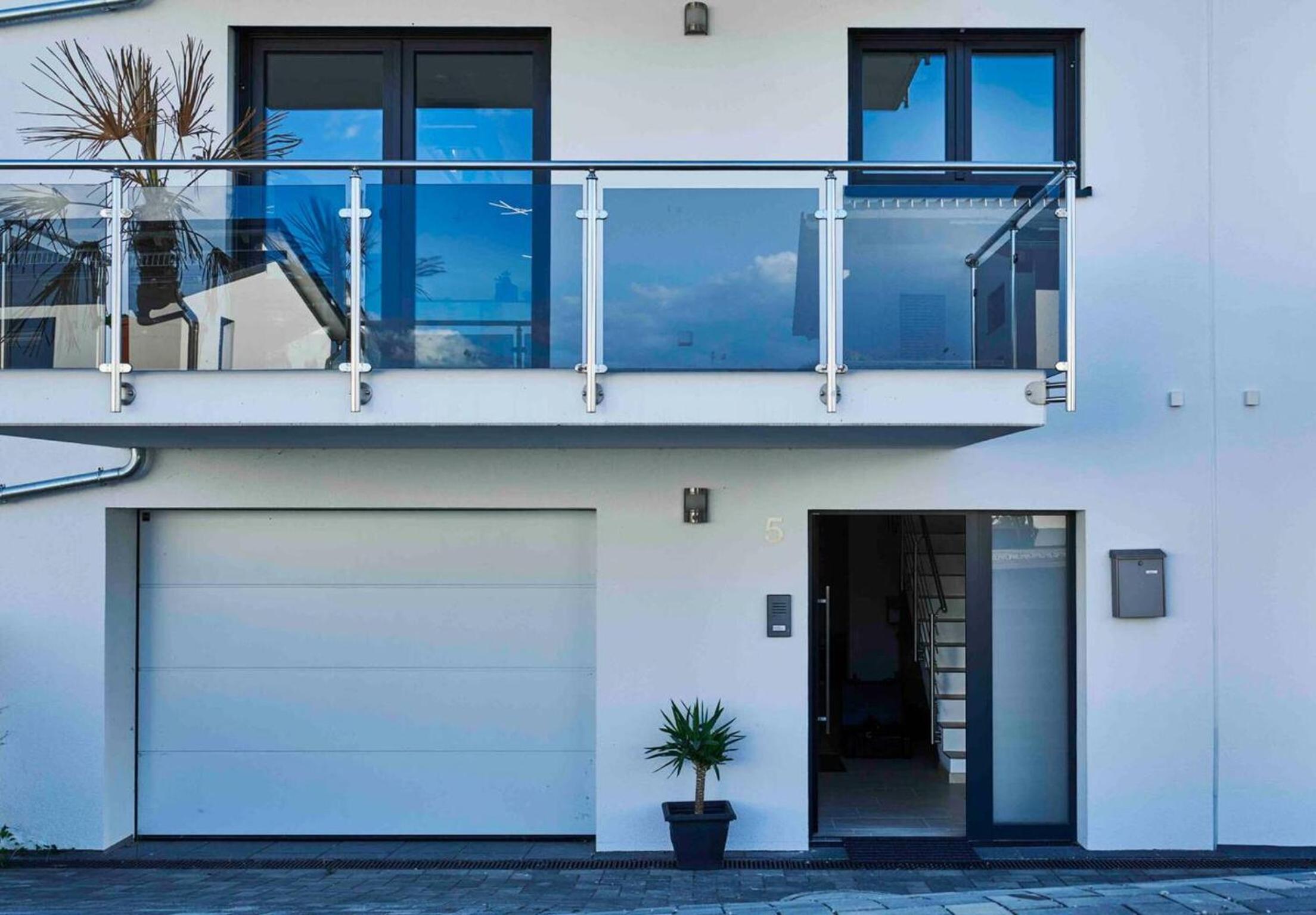 Welcoming house in Bodman Ludwigshafen with charming garden