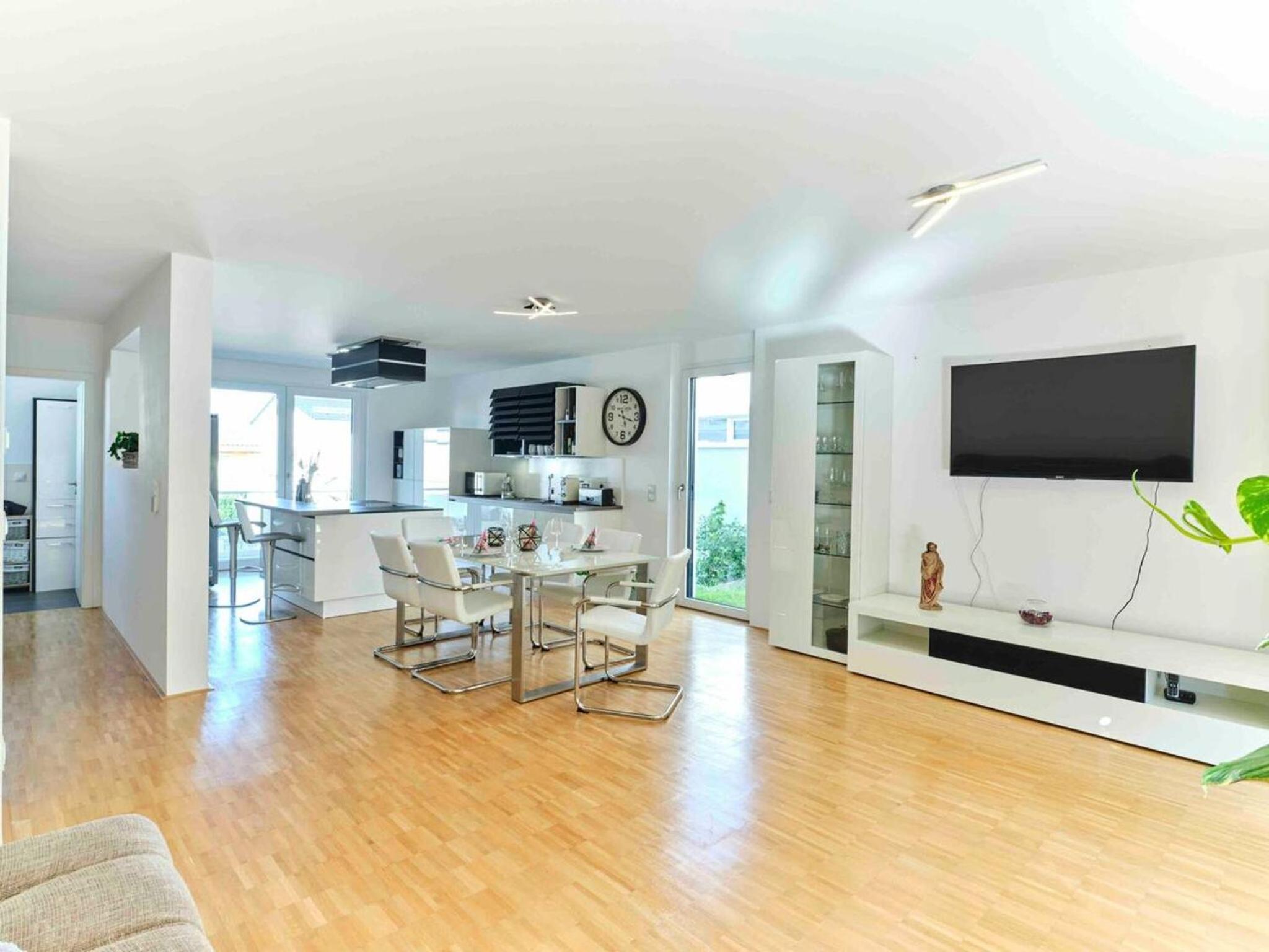 Welcoming house in Bodman Ludwigshafen with charming garden