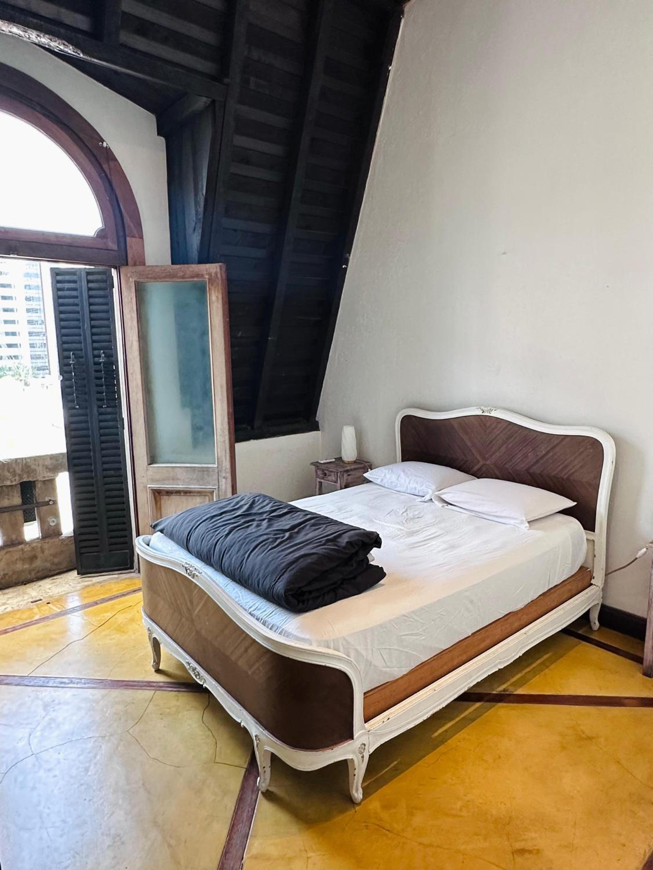 Parla Hostel
