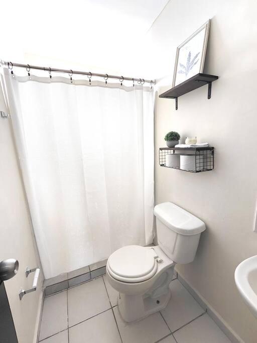 Bonita Casa en fraccionamiento privado cerca del aeropuerto