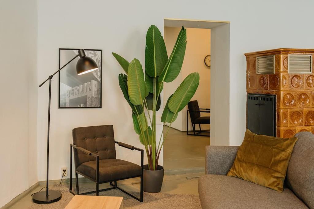 NEW 130m², Lounge Room, Im Herzen Berlins