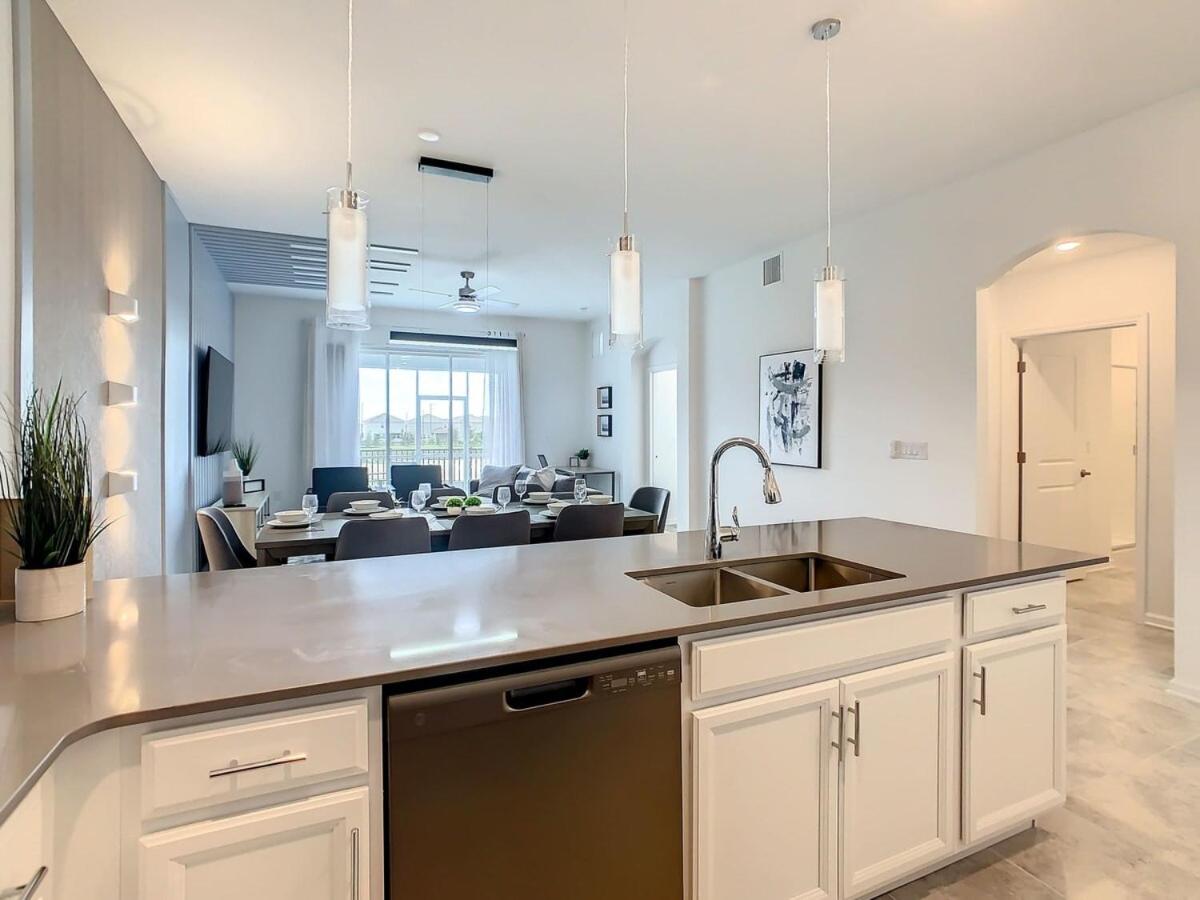 Fantastic 2BR Condo with Console & Waterpark view 5