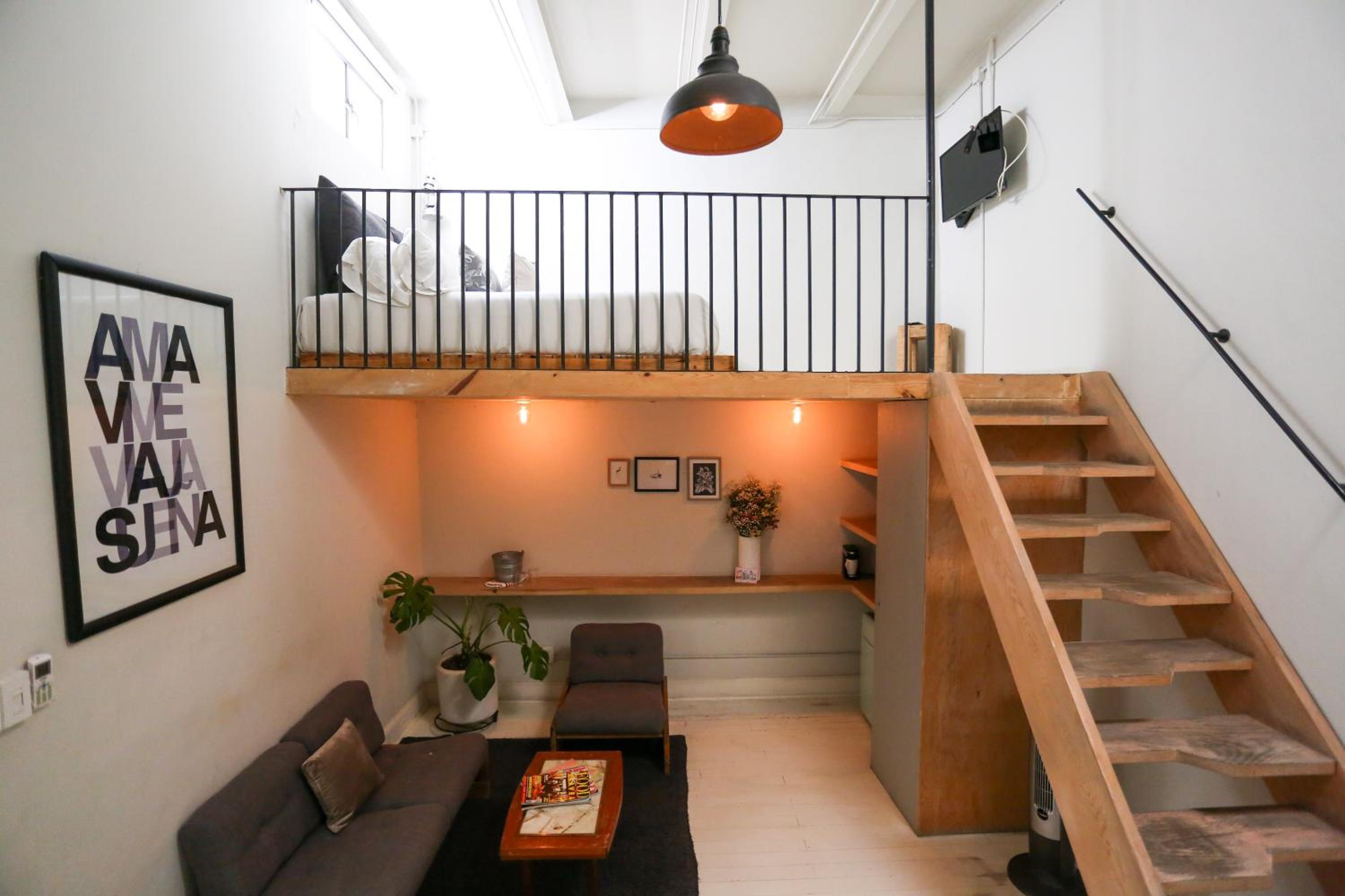 5 Loft Suites