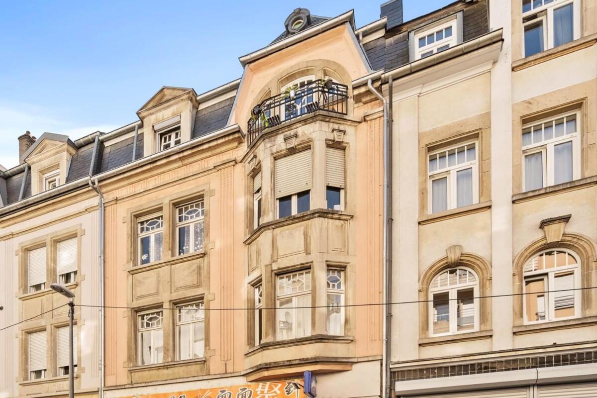 Stylish 2BR Stay in Luxembourg Gare view 3