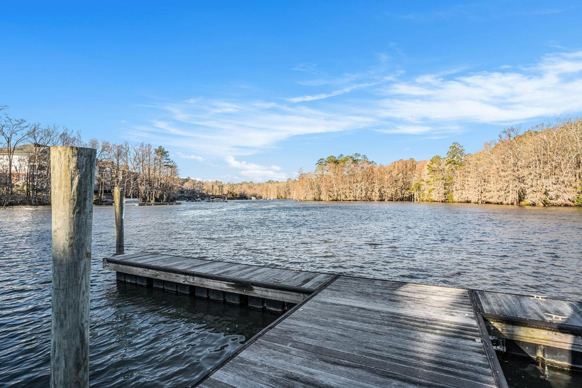 Sunsets on Lake Marion: 2BD Lakefront Luxury Bliss view 4