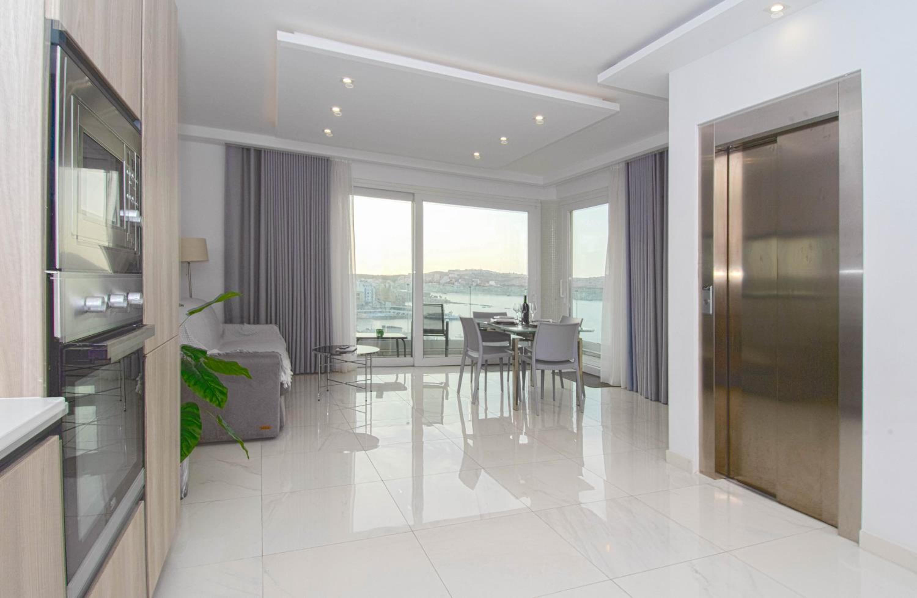 Sea front Apartment photo 5