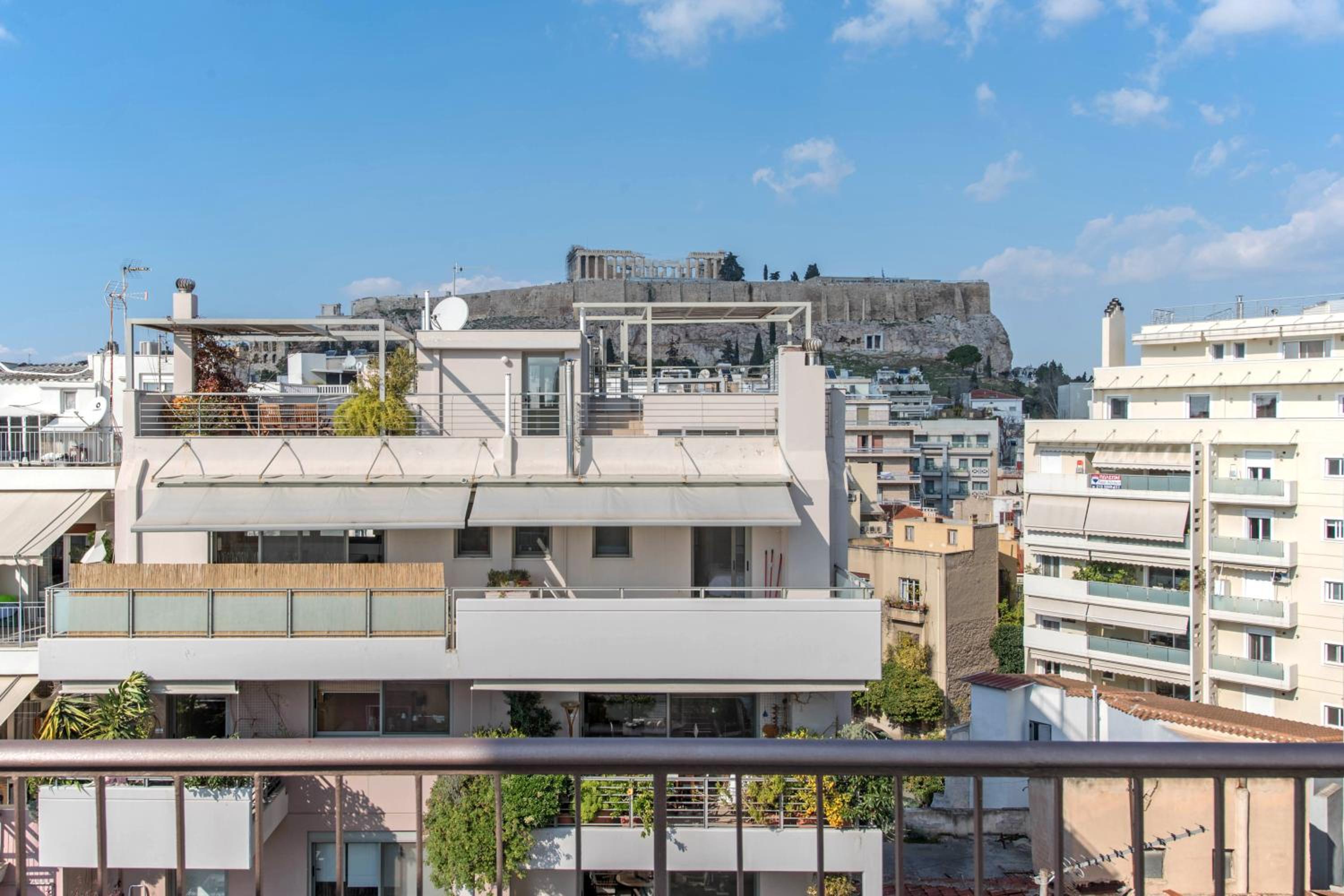 Parthenon crown penthouse