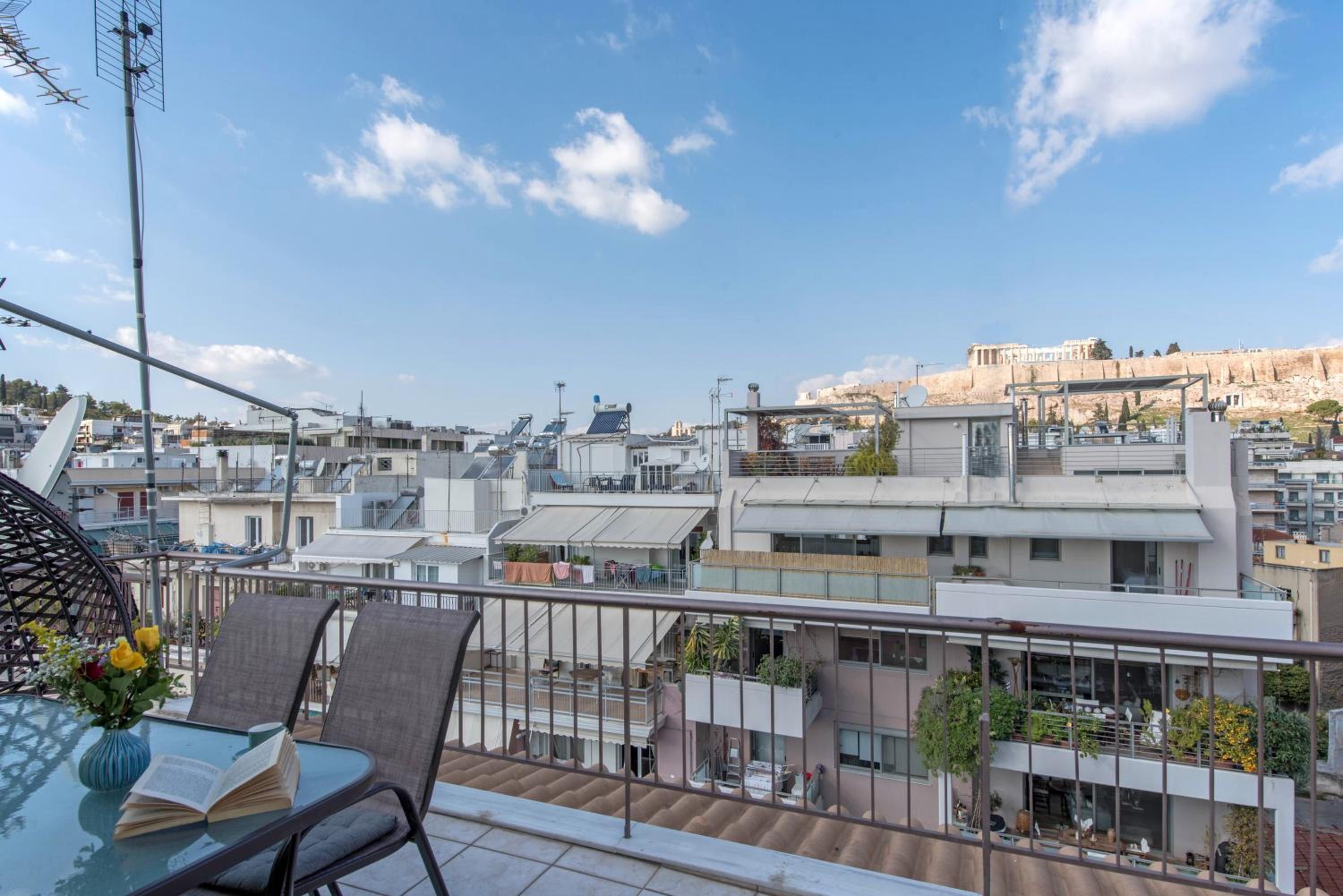 Parthenon crown penthouse