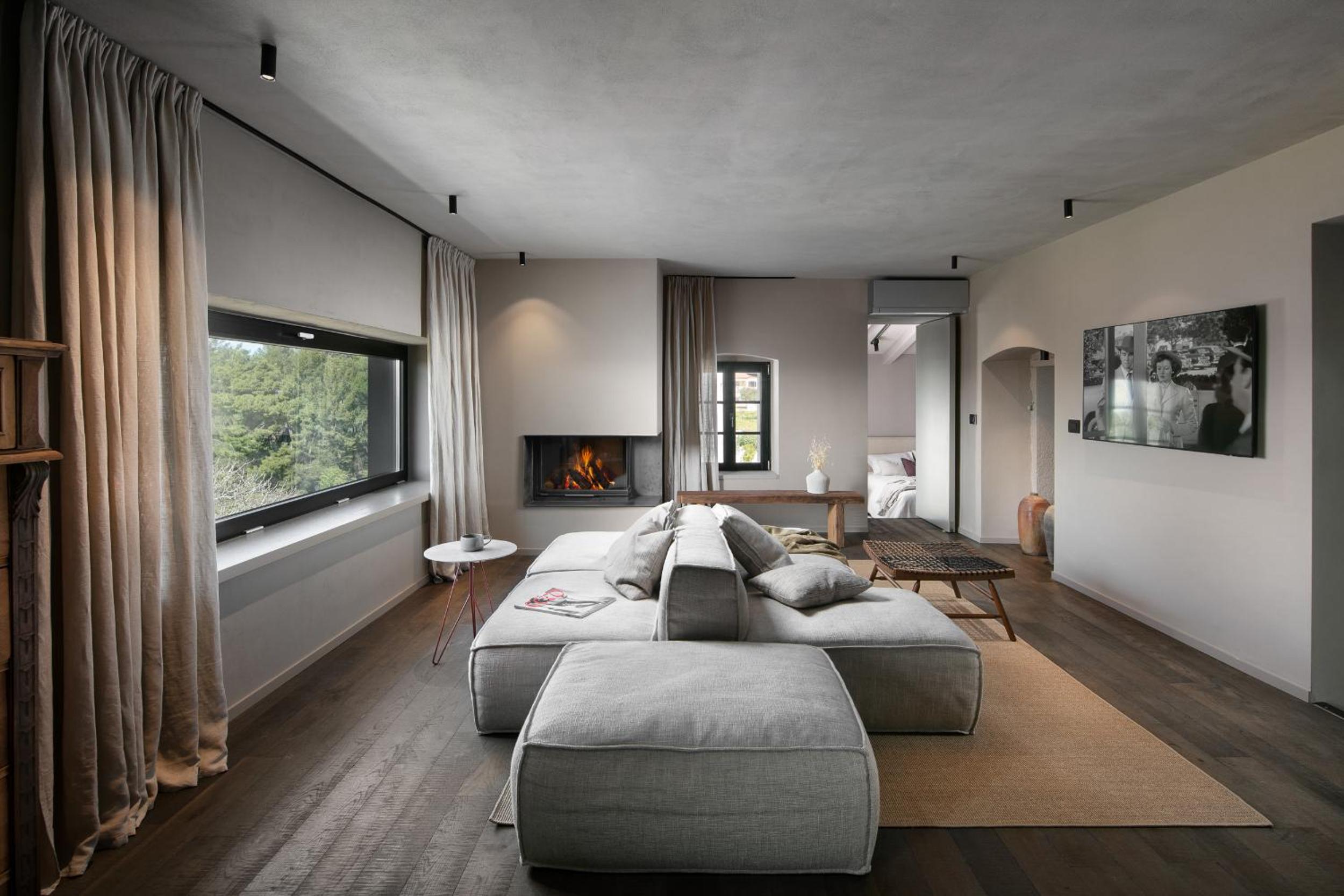 Villa IPause view 2
