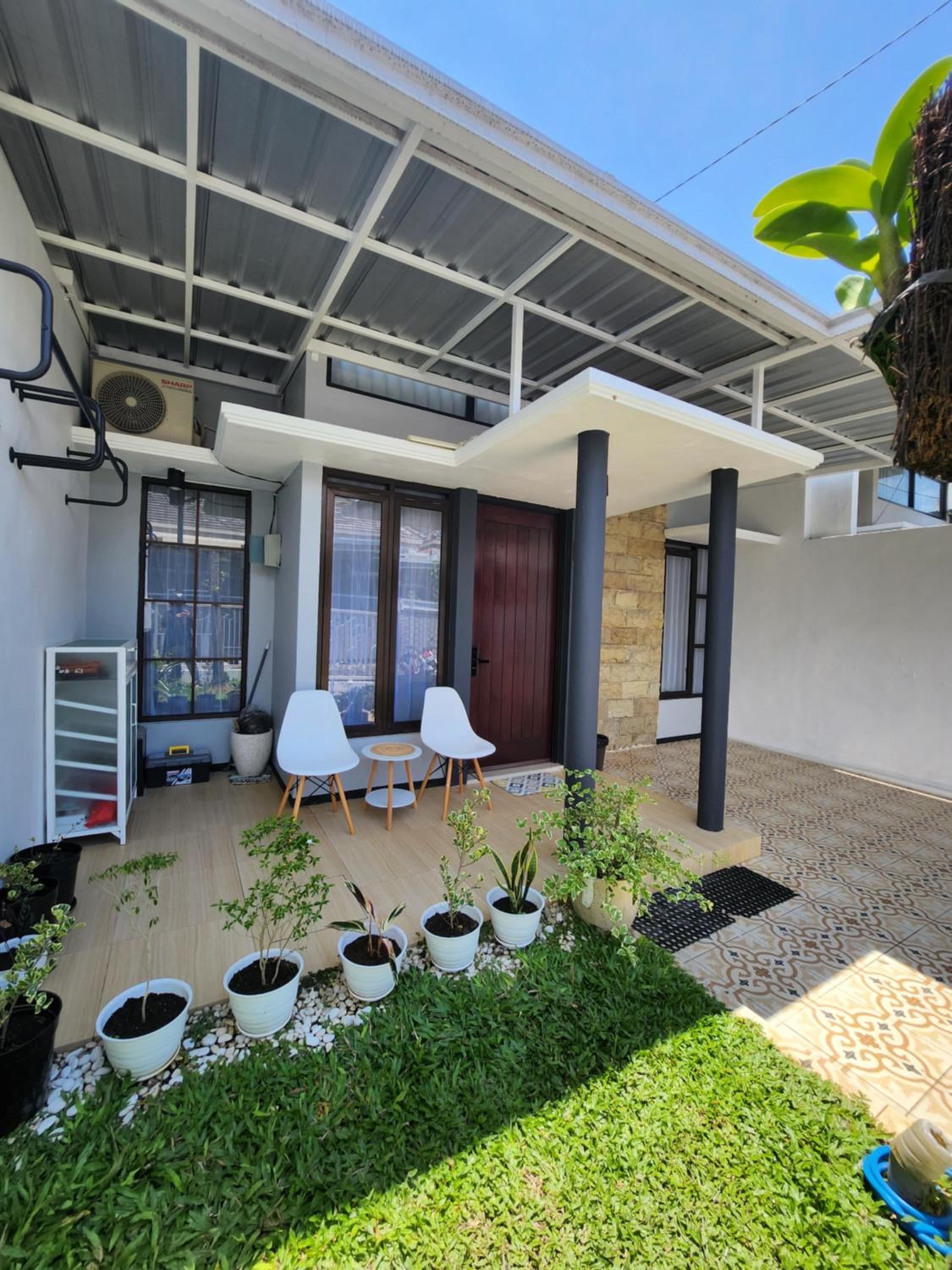 Villa Jingga Joyogrand Malang