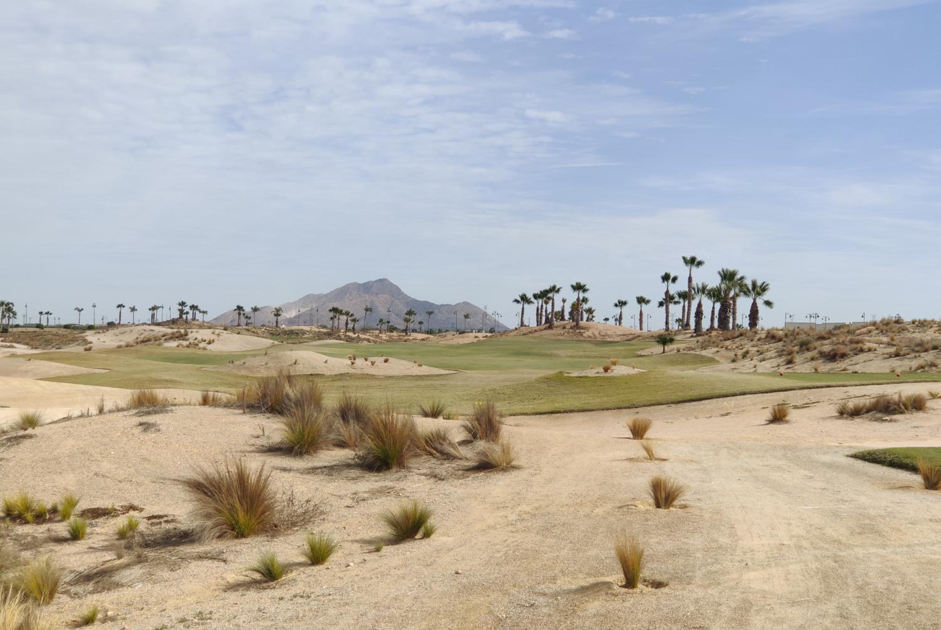 Bonito Penthouse en Campo de Golf con Piscina