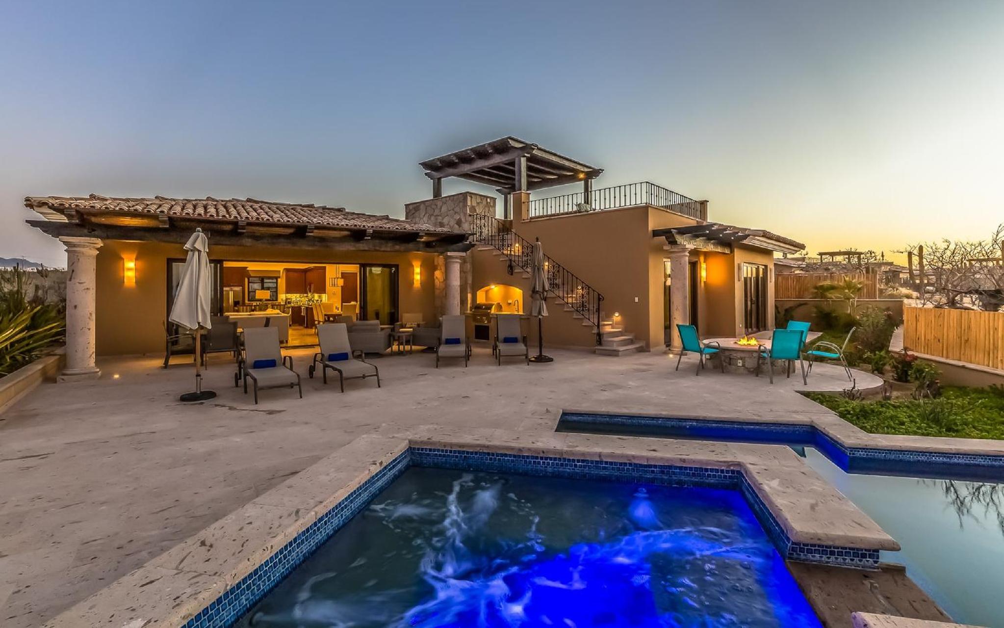 Luxury villa in Diamante Cabo San Lucas