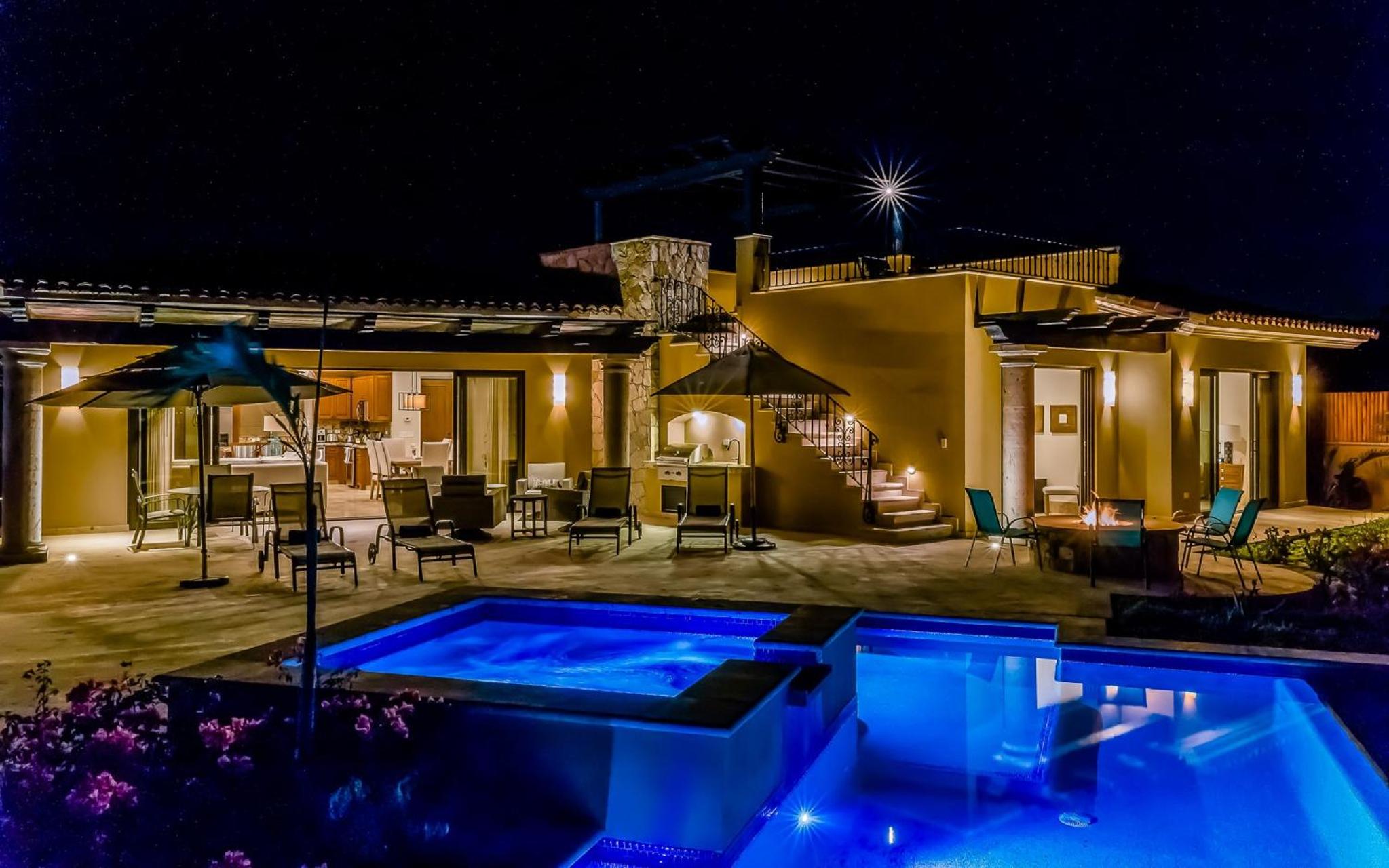 Luxury villa in Diamante Cabo San Lucas