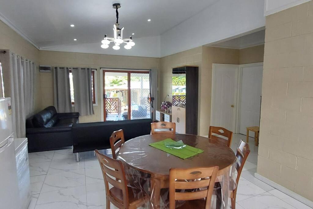 Fale Mailani-2 rooms/AC/hotwater view 3