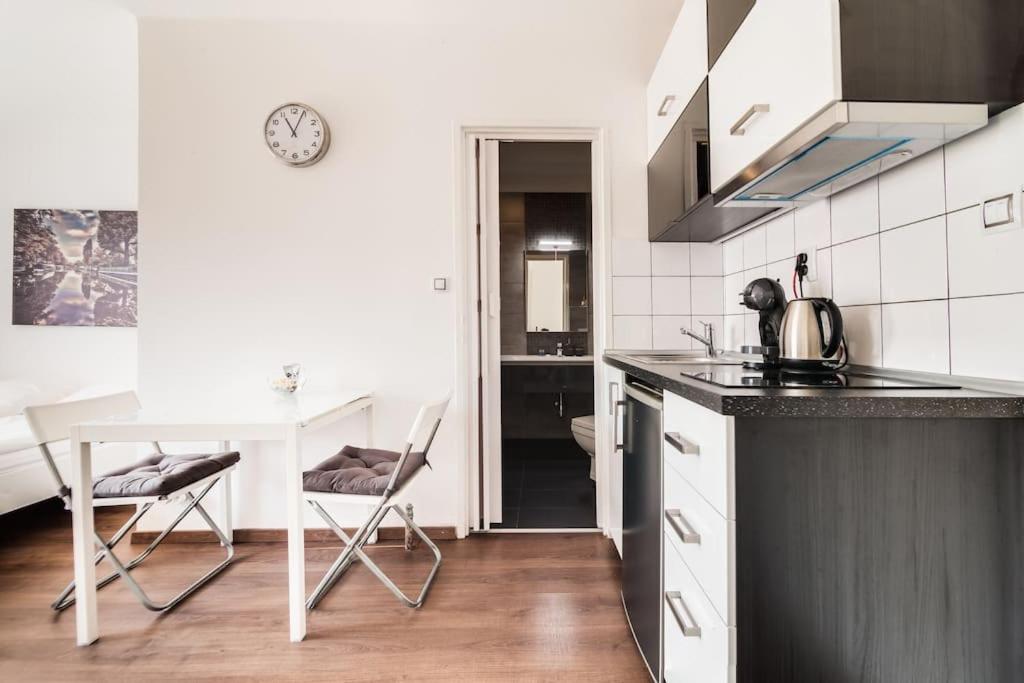 Top floor studio with terrace