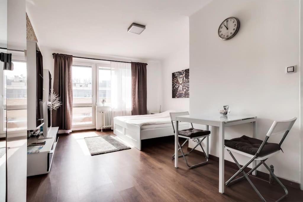 Top floor studio with terrace