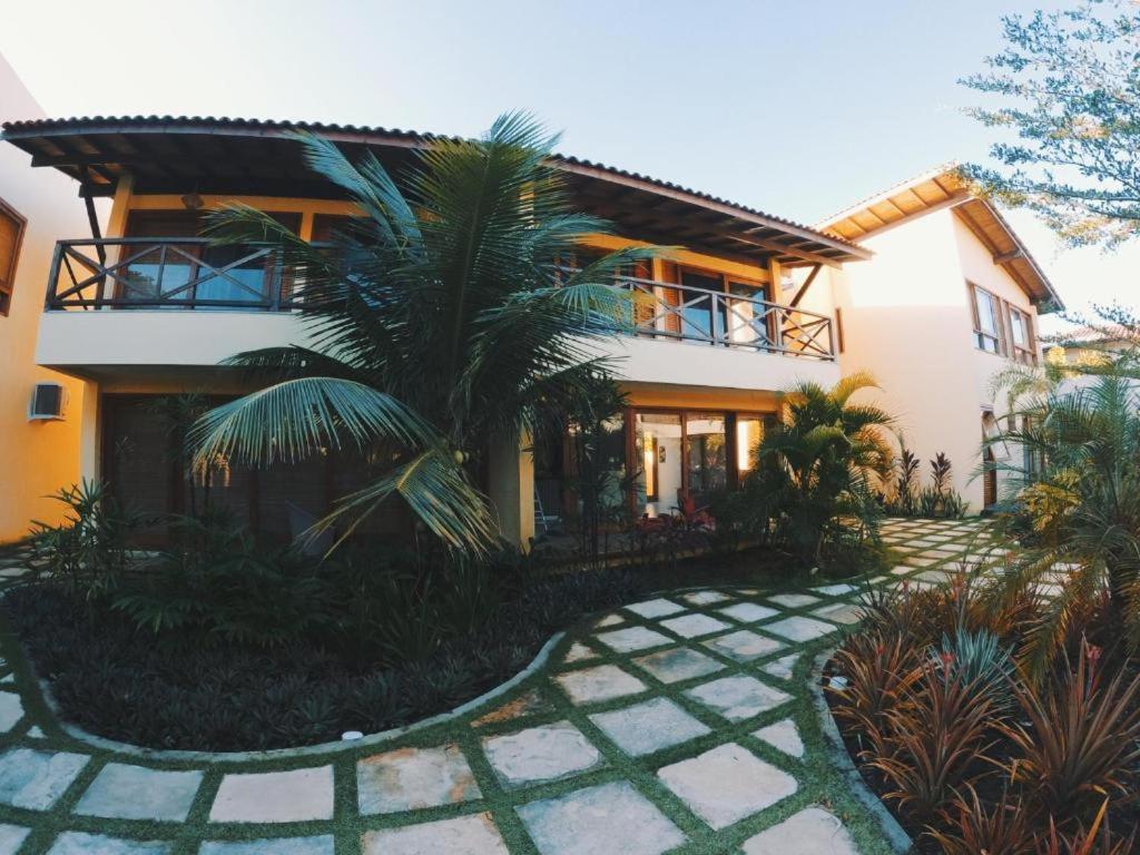VILA BOMBACA - 100m da praia