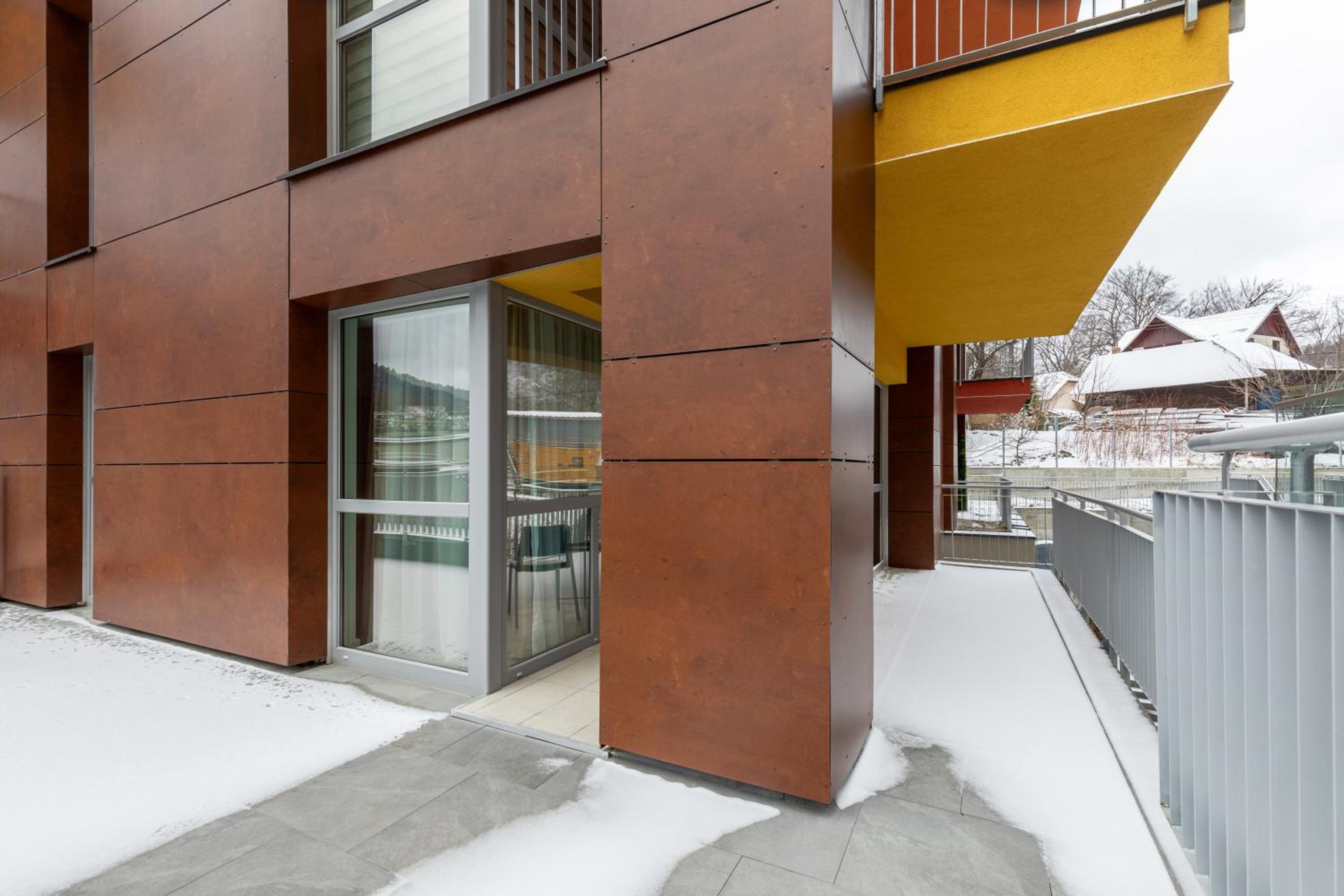 Joy Garden Apartment - Free Private Parking - Wellness Jacuzzi SPA