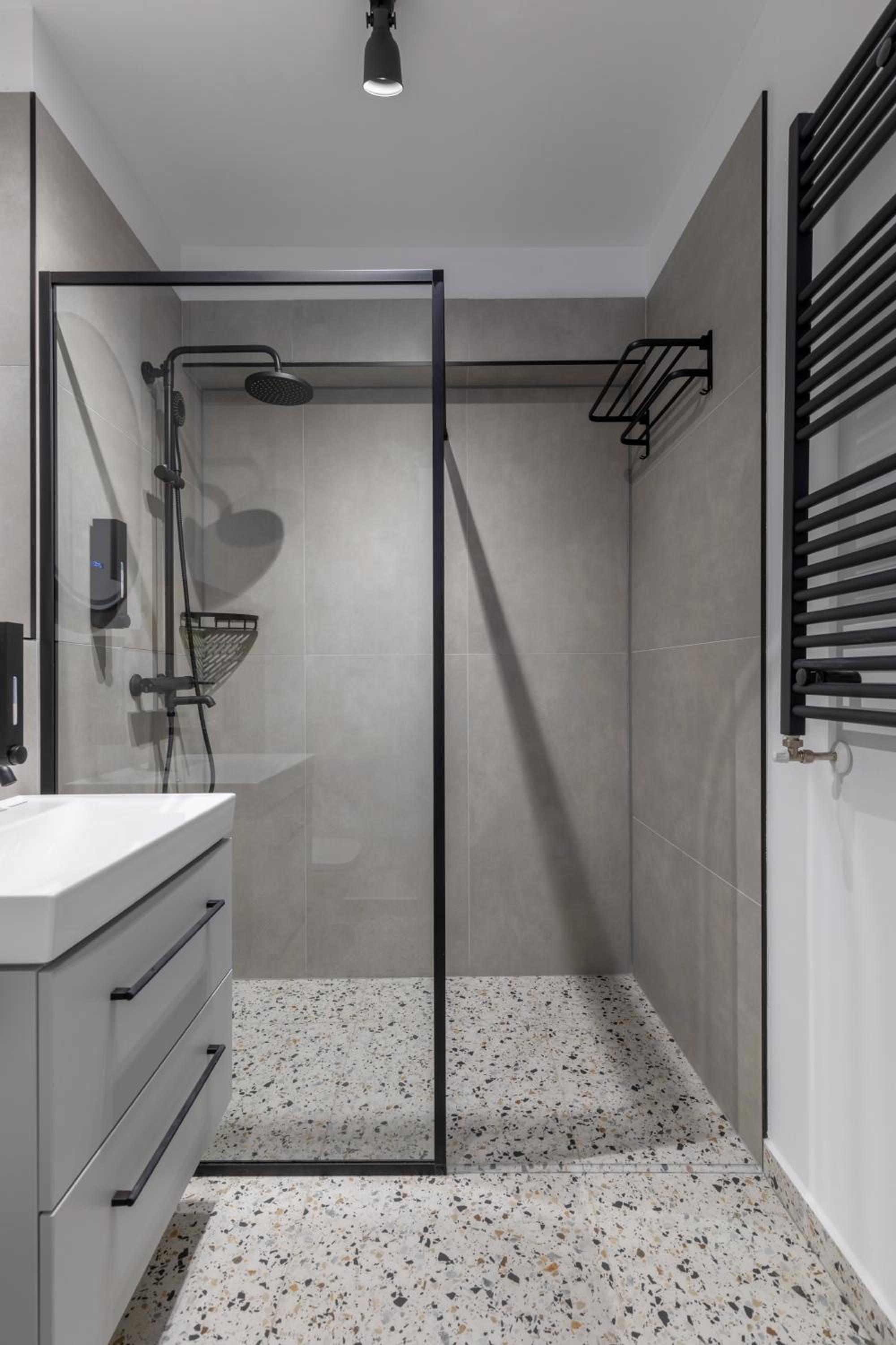 Joy Garden Apartment - Free Private Parking - Wellness Jacuzzi SPA