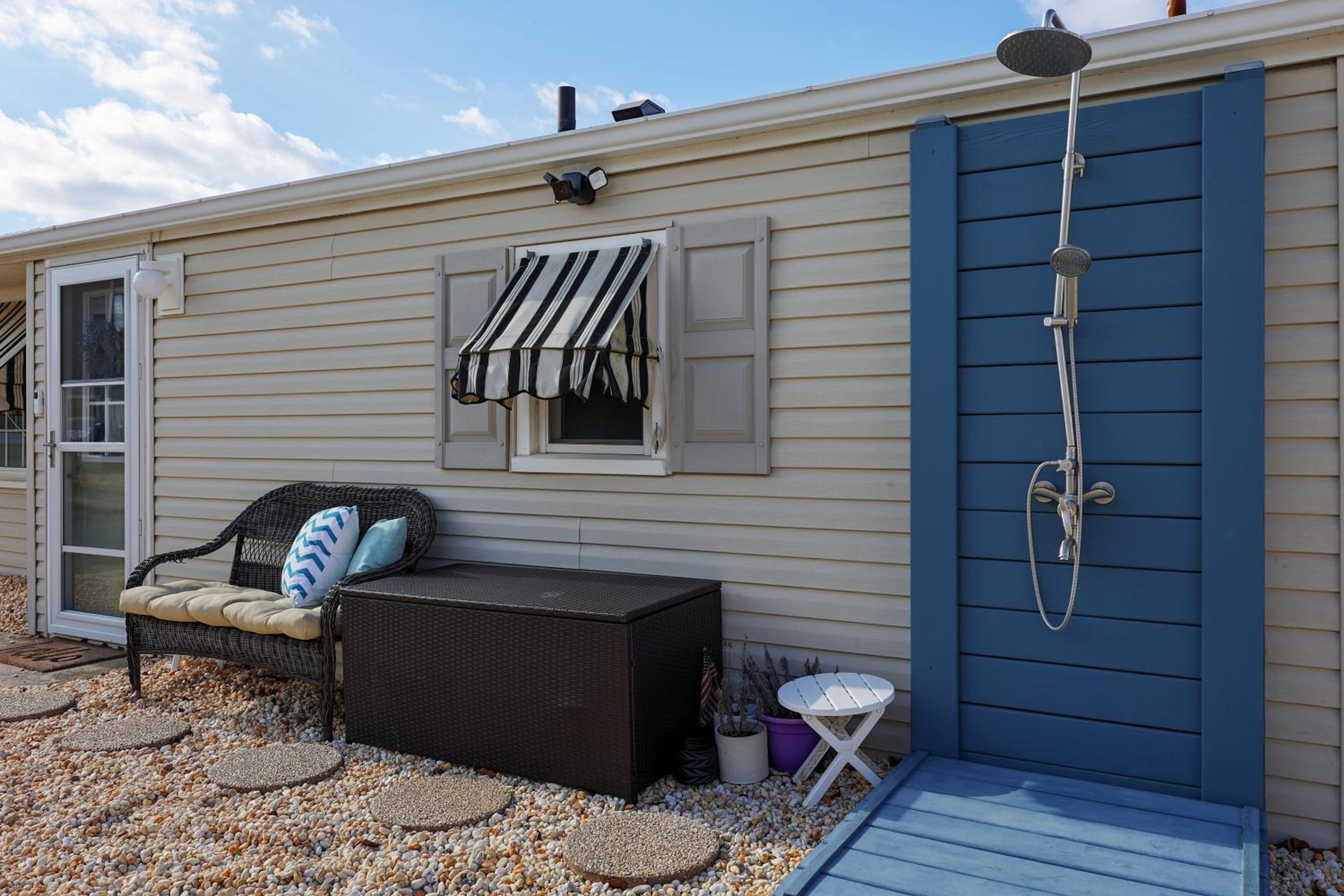 Barefoot Villa- 3 min walk to Lavallette beach view 2