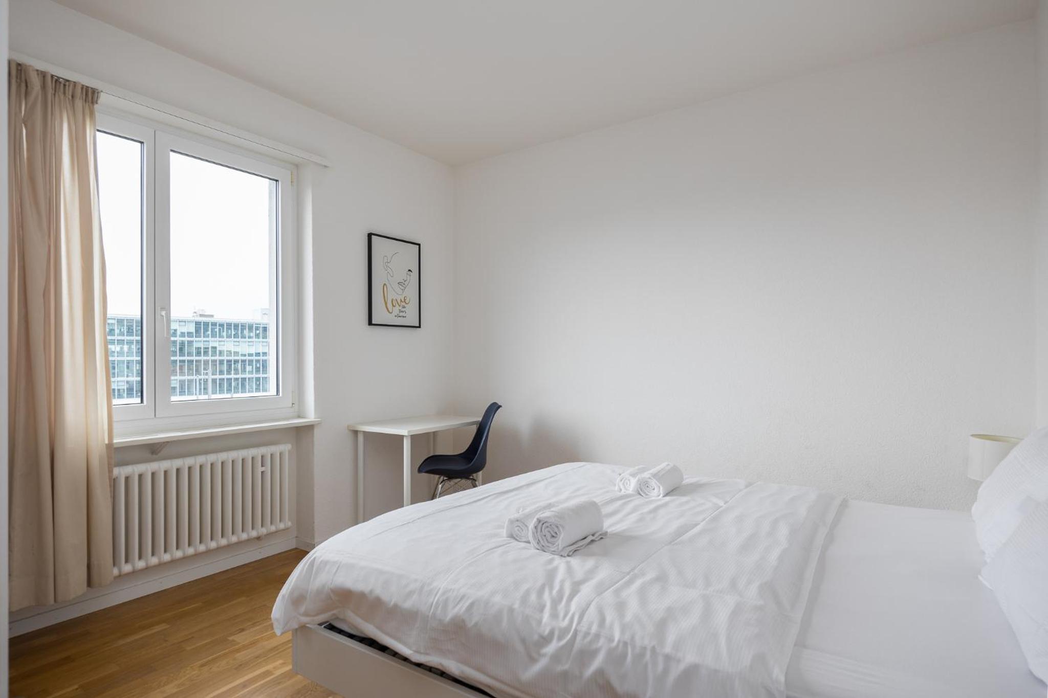 Downtown Dream 3,5BR with Balcony and Style BA42