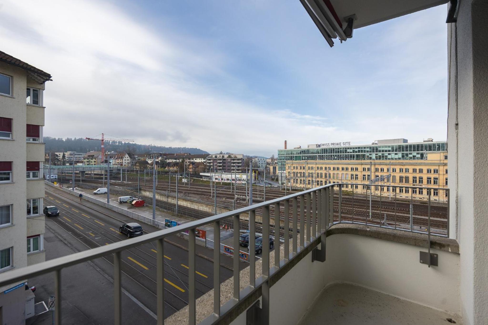 Downtown Dream 3,5BR with Balcony and Style BA42