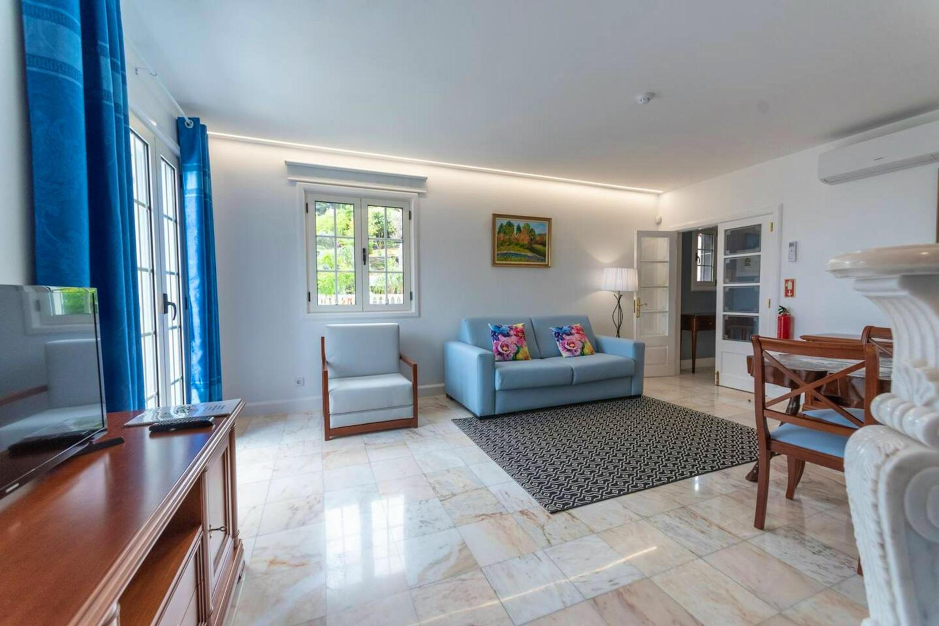 Charming House in Canico with Pool and Terrace view 5
