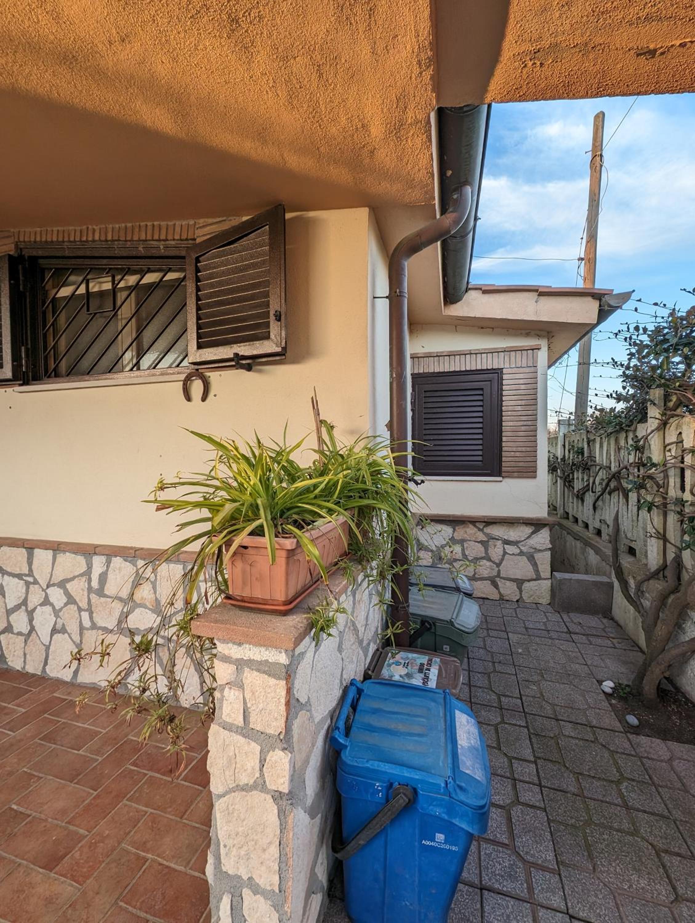 La Villetta del Gelso bianco - FAMILY, charming, spacious Rustic Villa with Garden & BBQ near Rome, Anzio e Nettuno view 4