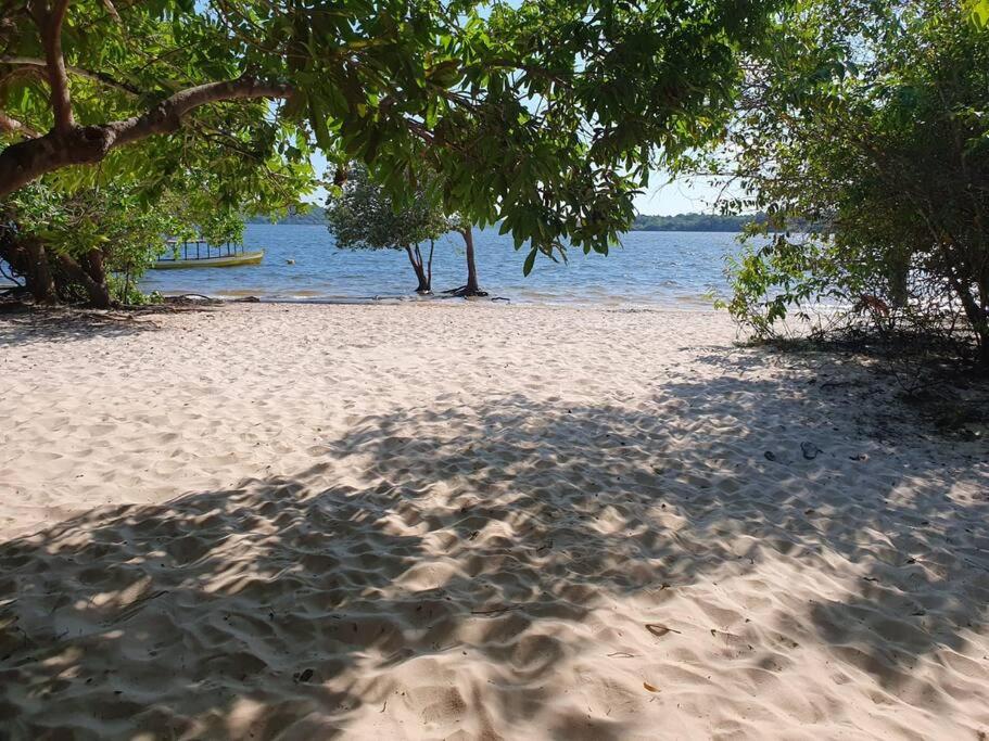 Alter do Chão, suite master+2 dormitórios c/A.C. paz e natureza a 100m da praia do Lago Verde e 500m da Ilha do Amor