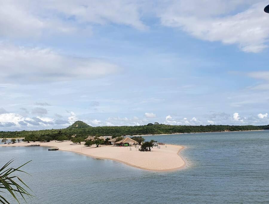Alter do Chão, suite master+2 dormitórios c/A.C. paz e natureza a 100m da praia do Lago Verde e 500m da Ilha do Amor