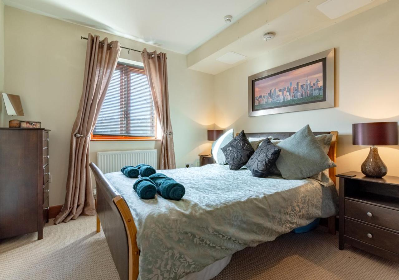 14 Neptune House view 4
