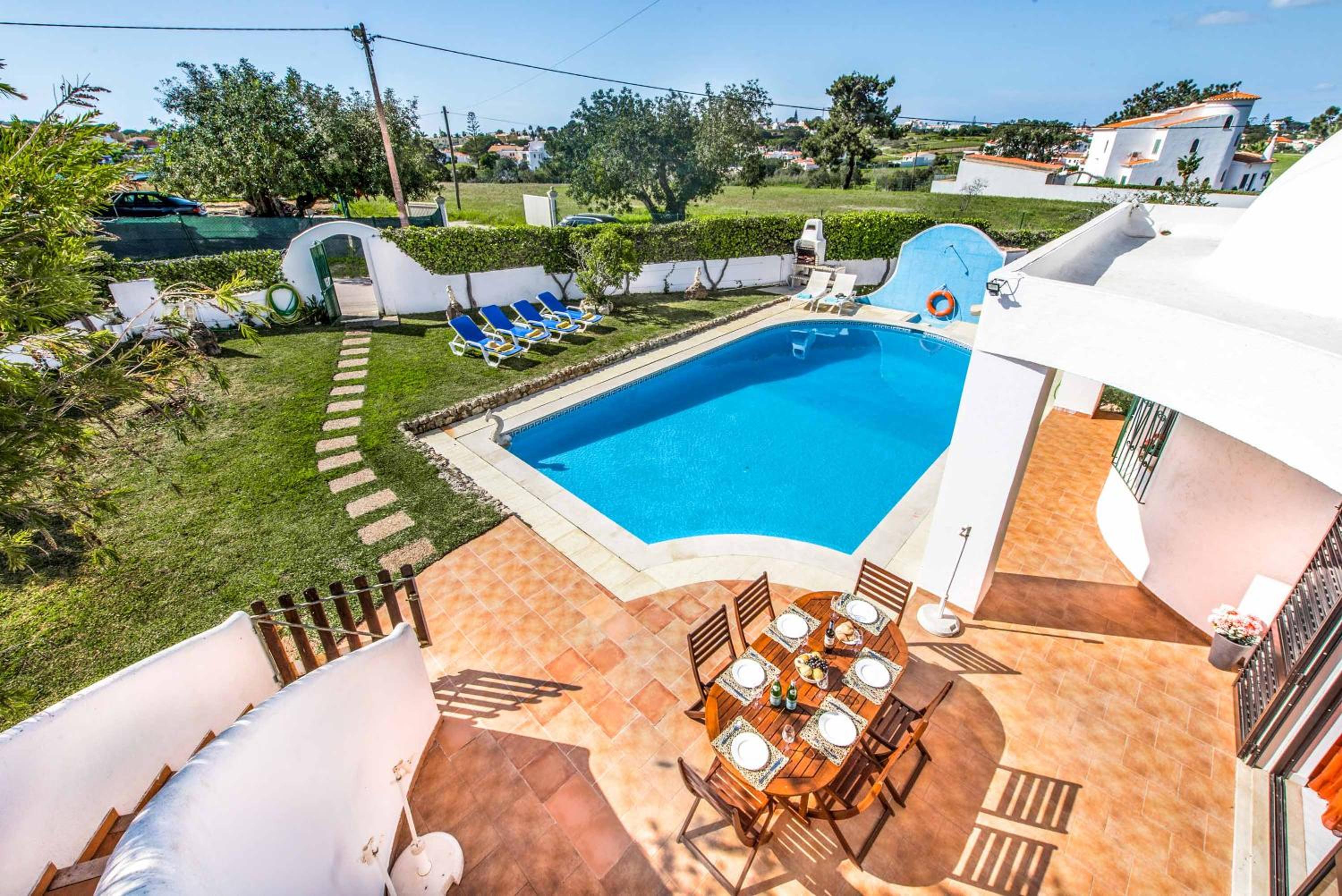 Villa Gira