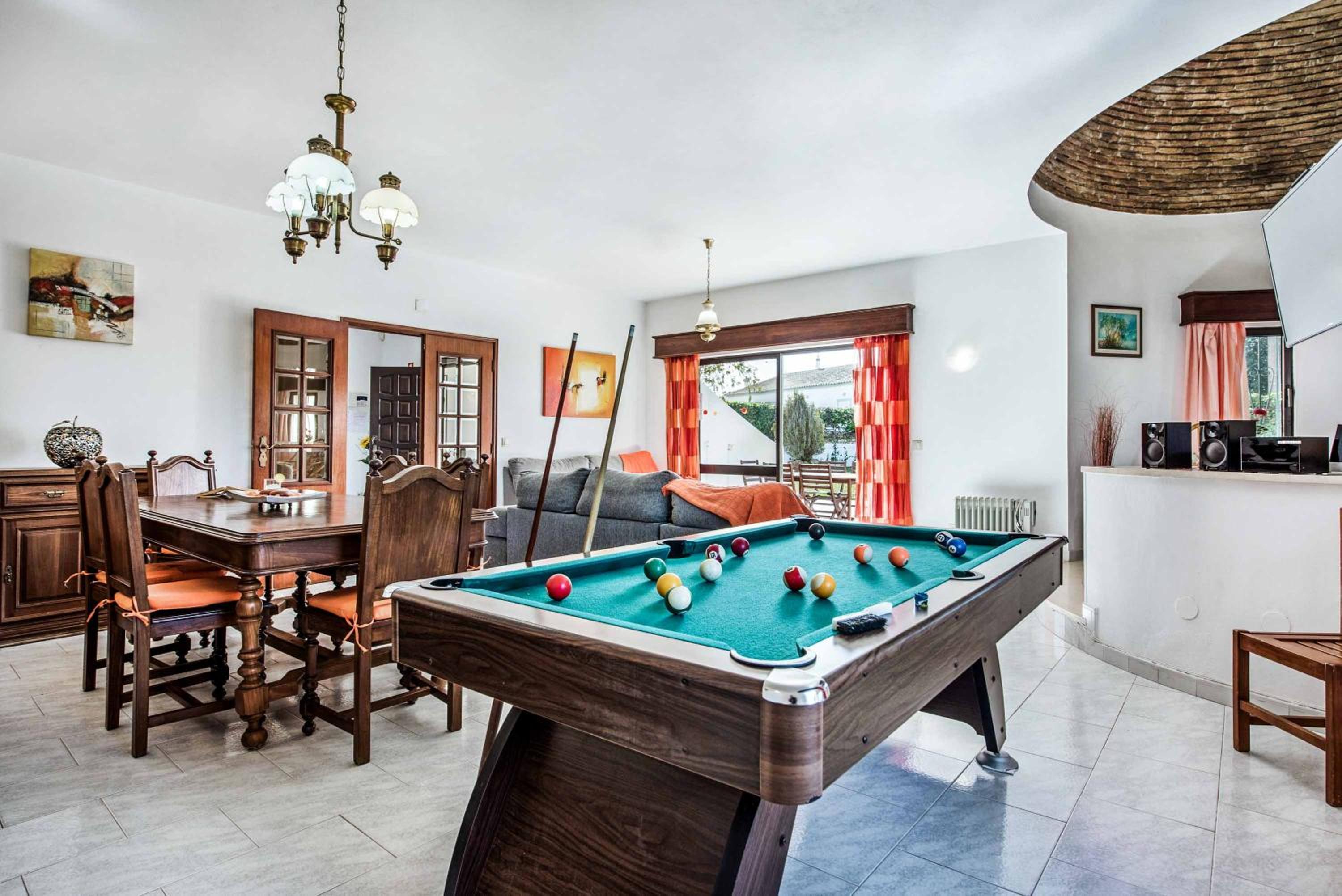 Villa Gira