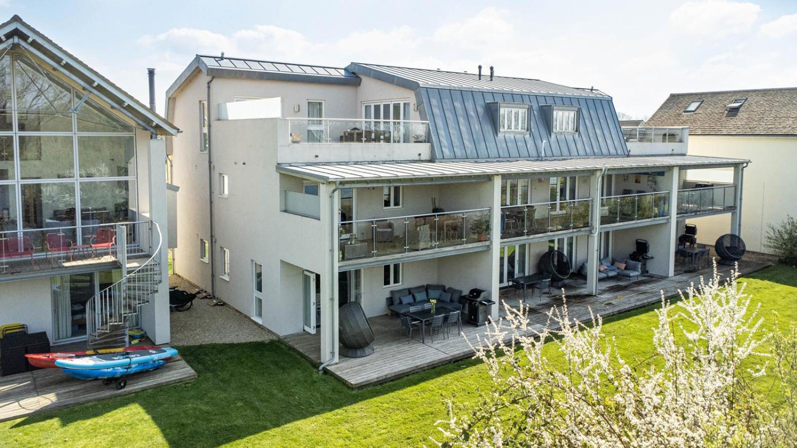 Luxury property with spa access on a nature reserve Damselfly HM105 view 4