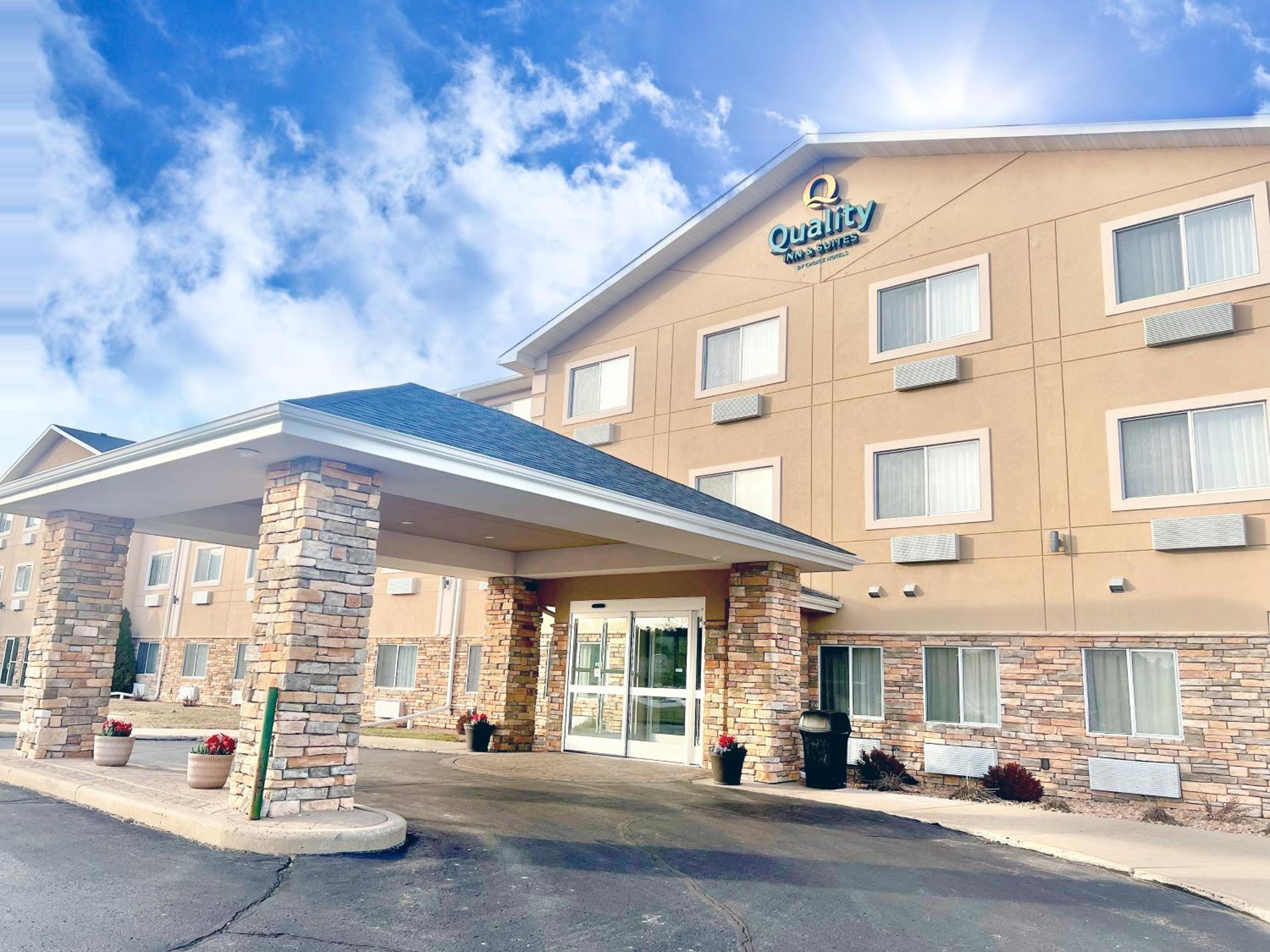 Hotel Quality Inn & Suites Wisconsin Dells Downtown - Waterparks Area