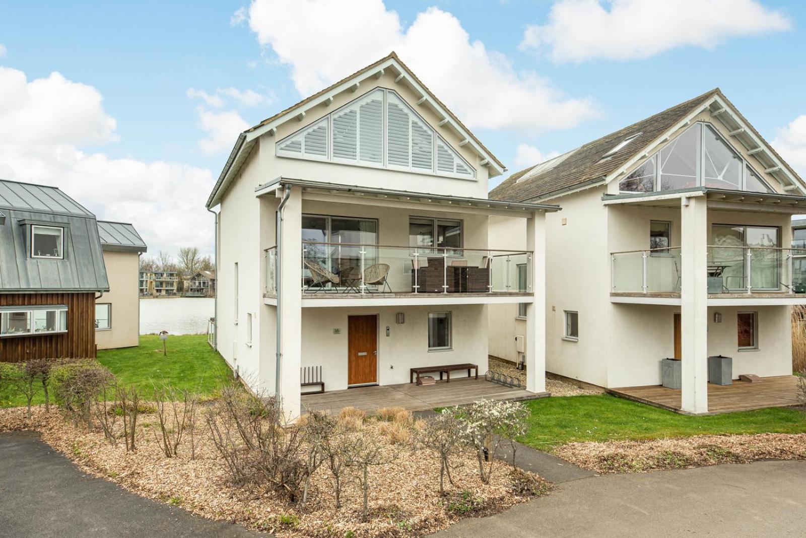 Lakeside property with spa on a nature reserve Bryony HM35 view 3