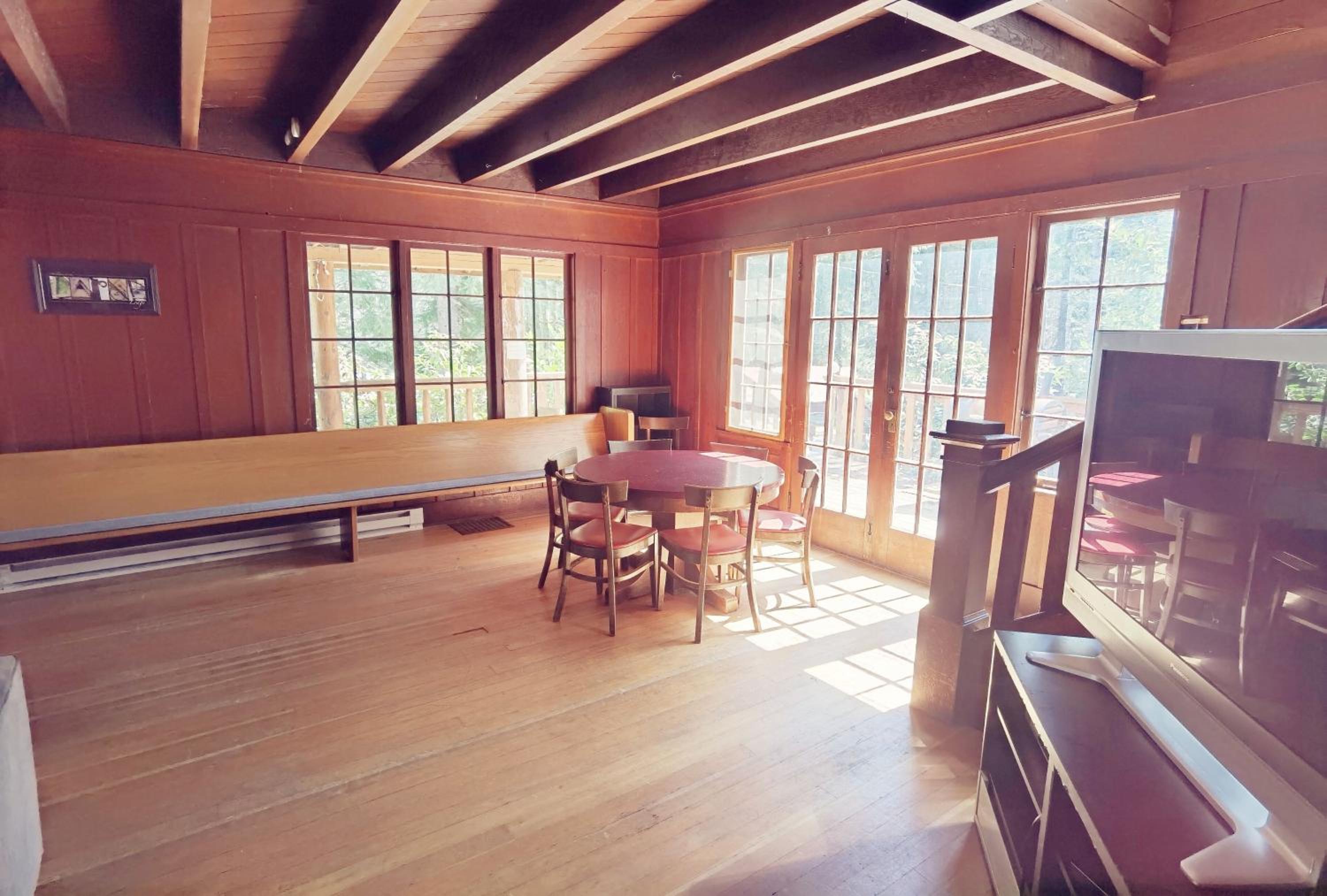 Large Lodge at Rainier Lodge (0.4 miles from entrance)