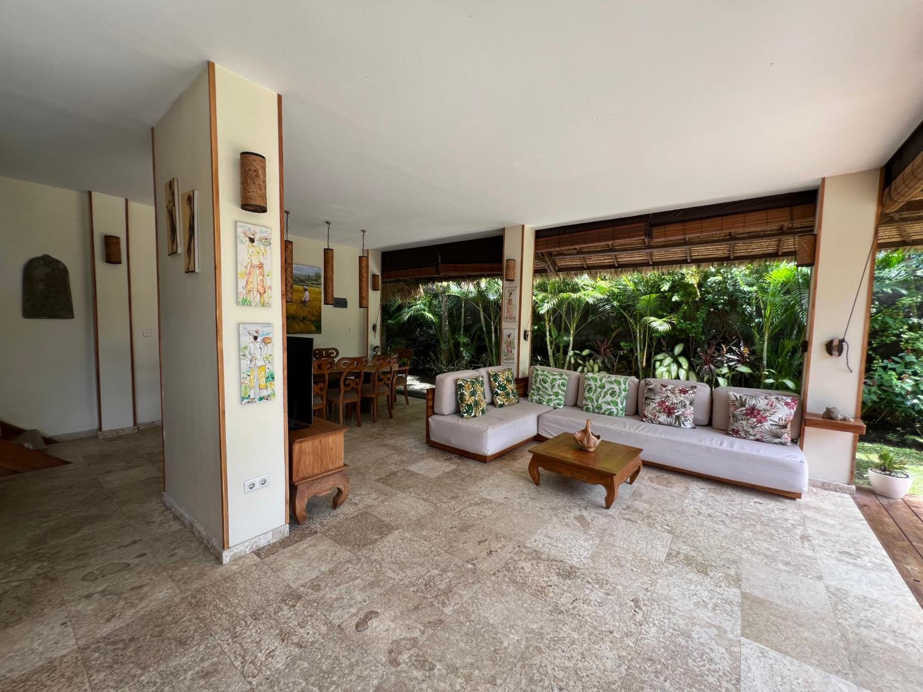 Breezy Point Villas