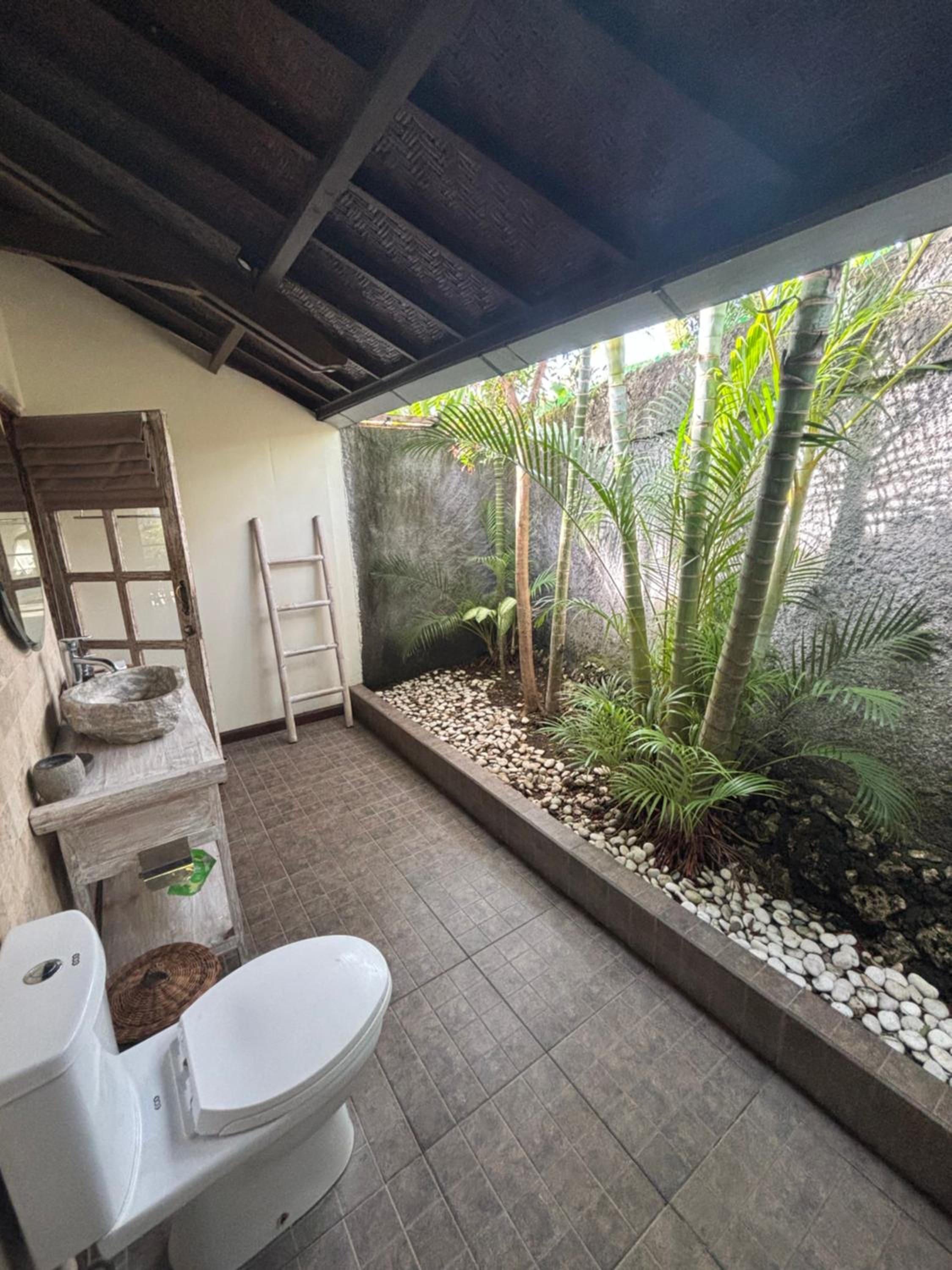 Breezy Point Villas