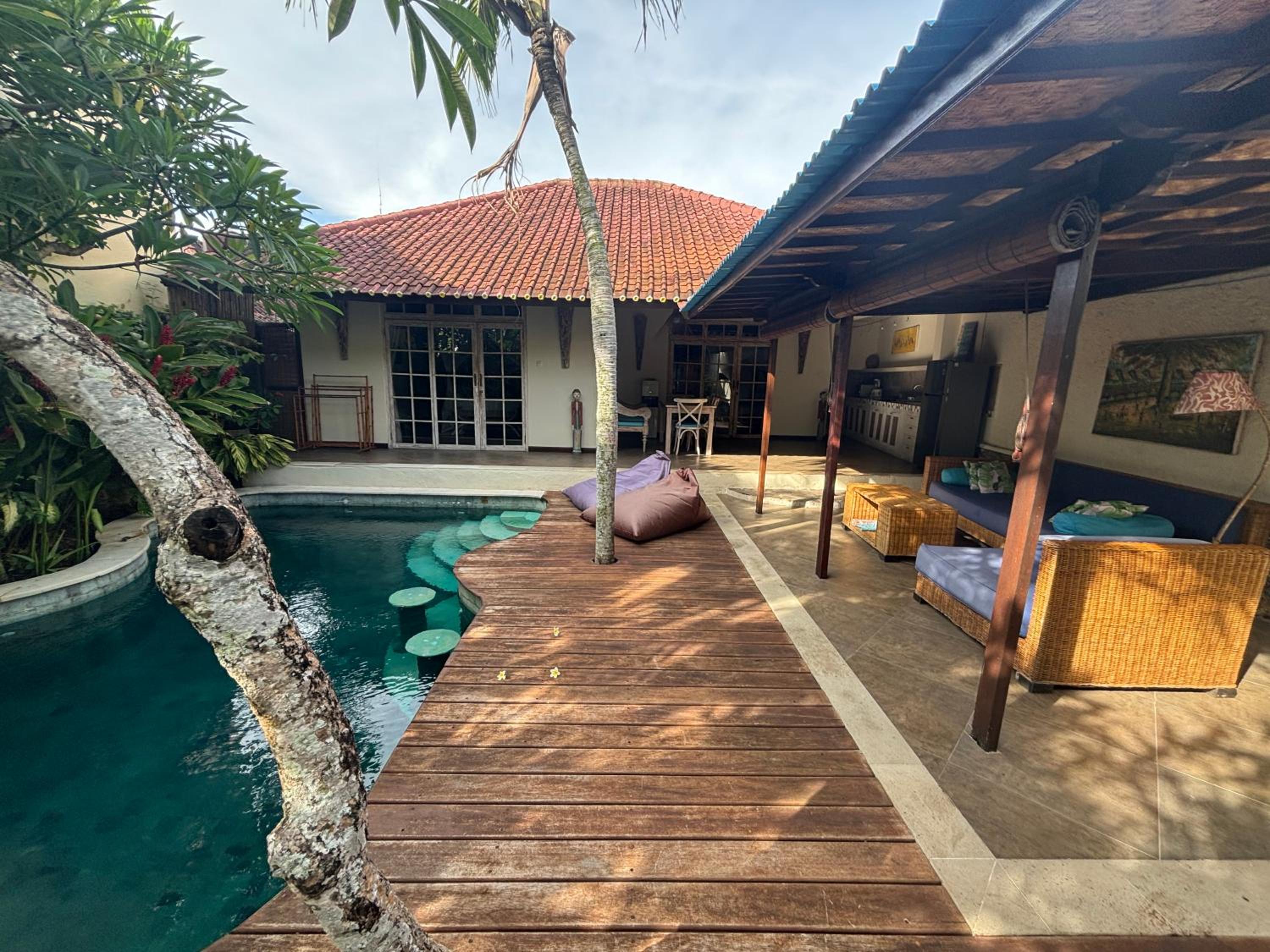Breezy Point Villas