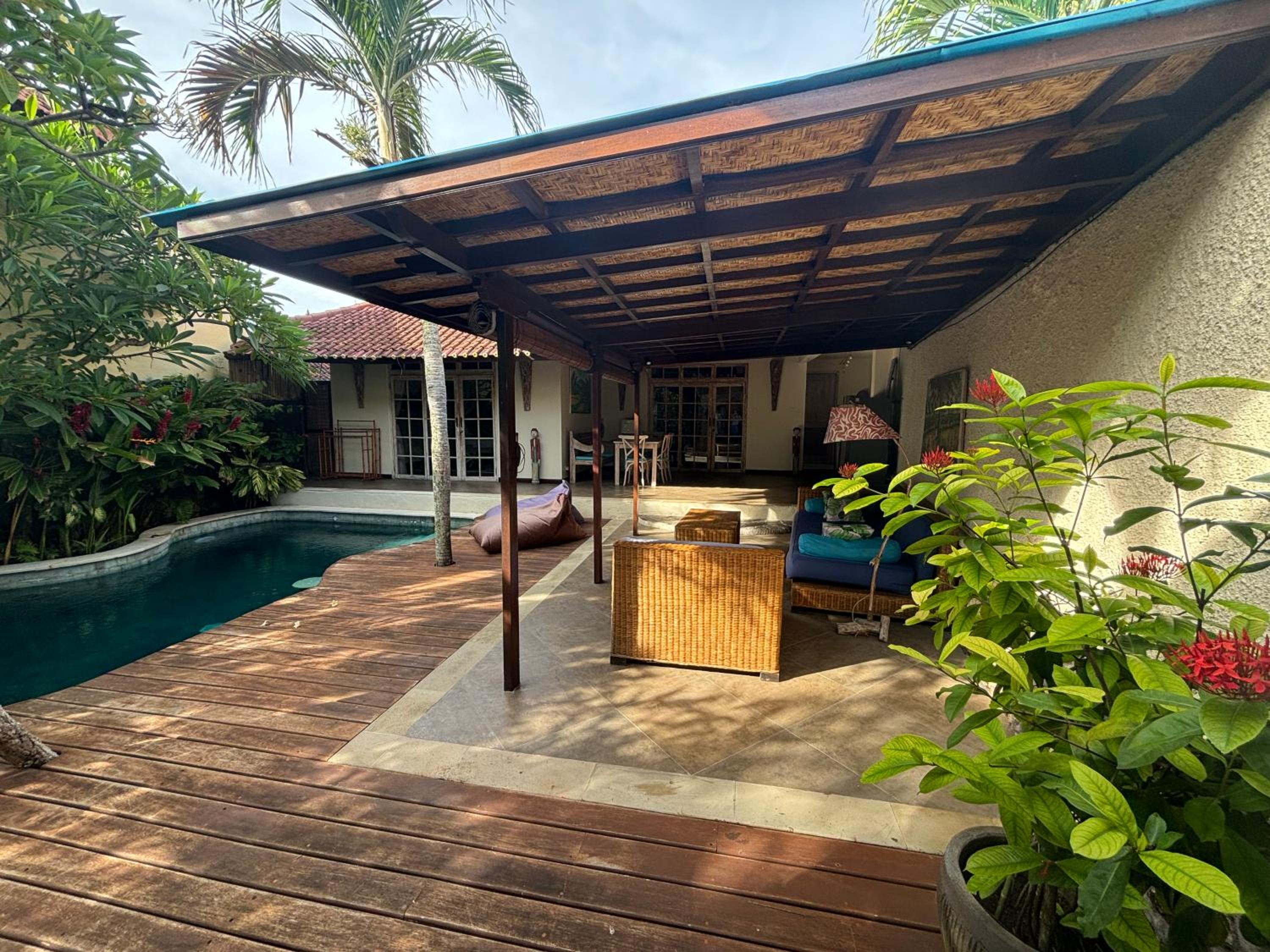 Breezy Point Villas