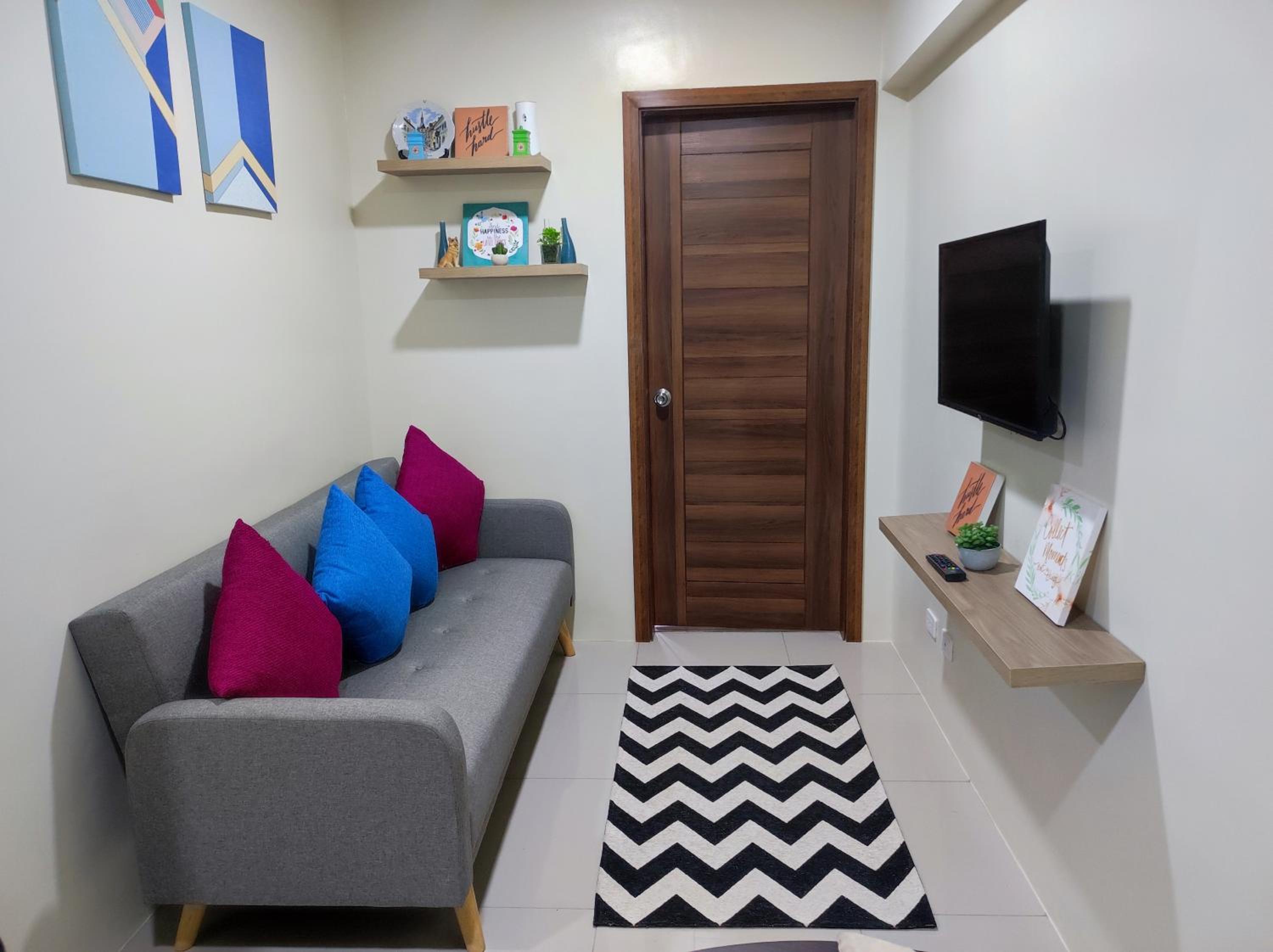 Soltana Nature Residences Unit 7F - Lapu-lapu City view 3